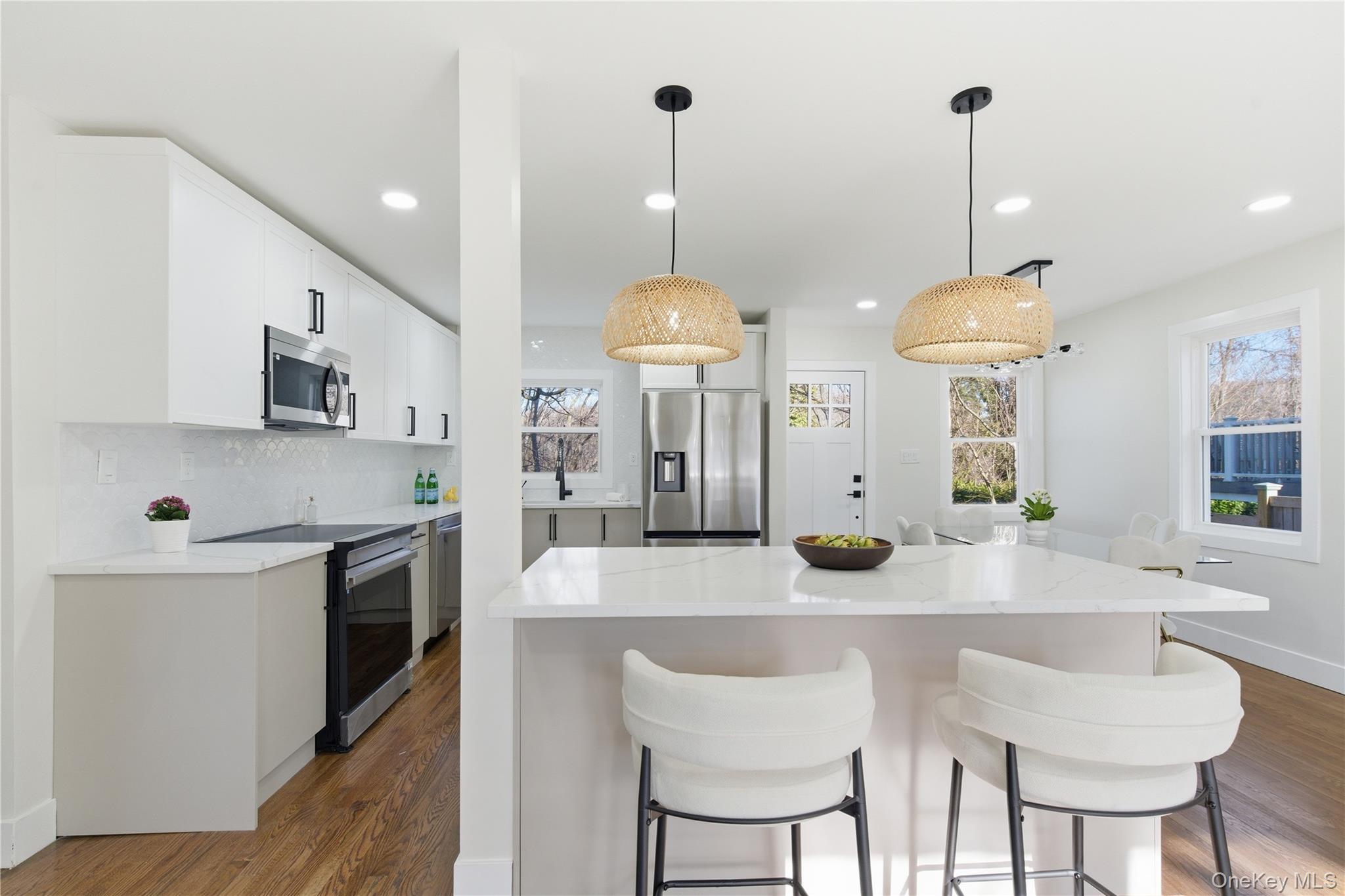 #7 photo, 18 Maple Place, सफ़ोक काउंटी Huntington , NY 11743