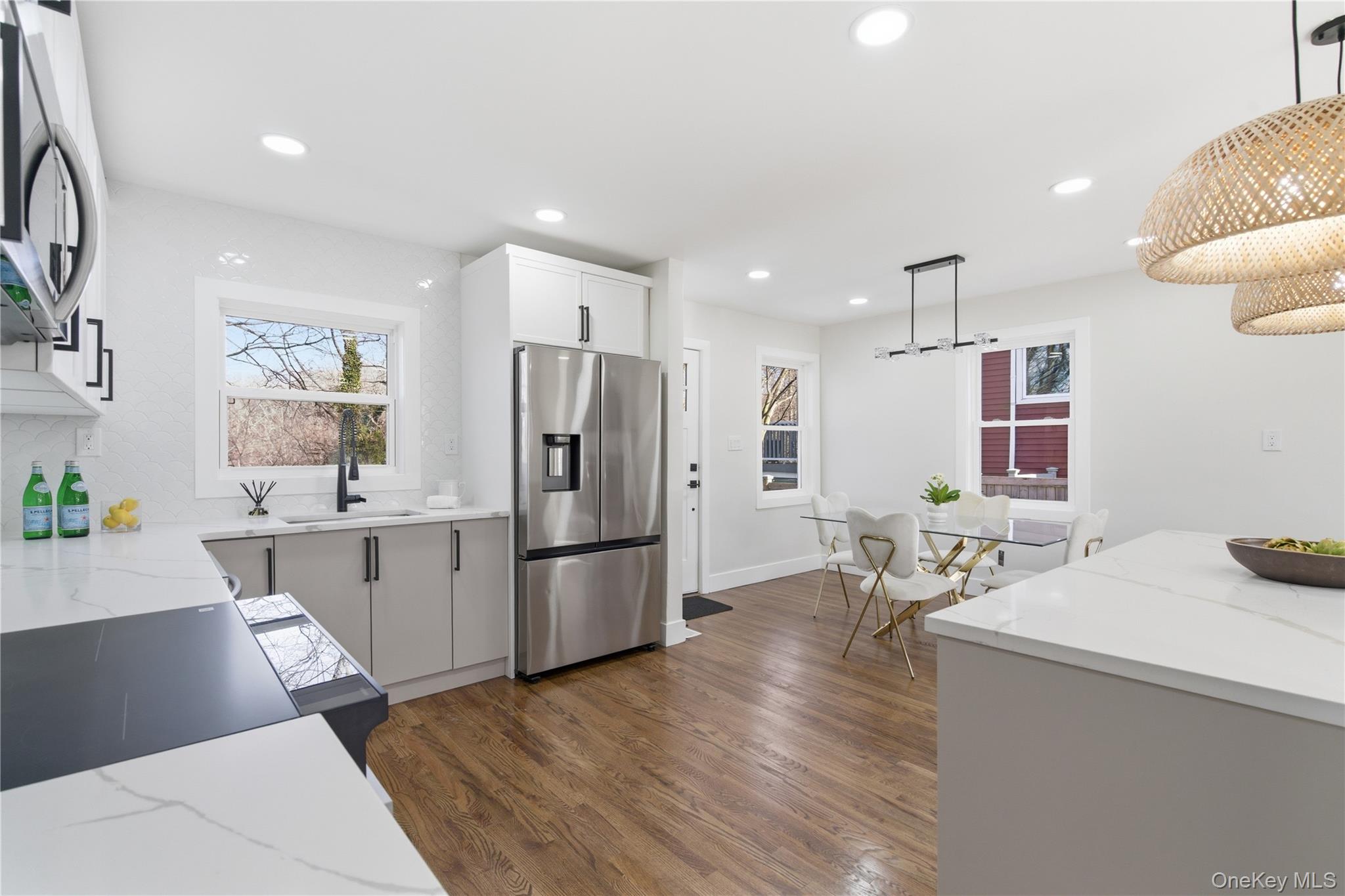 #8 photo, 18 Maple Place, सफ़ोक काउंटी Huntington , NY 11743