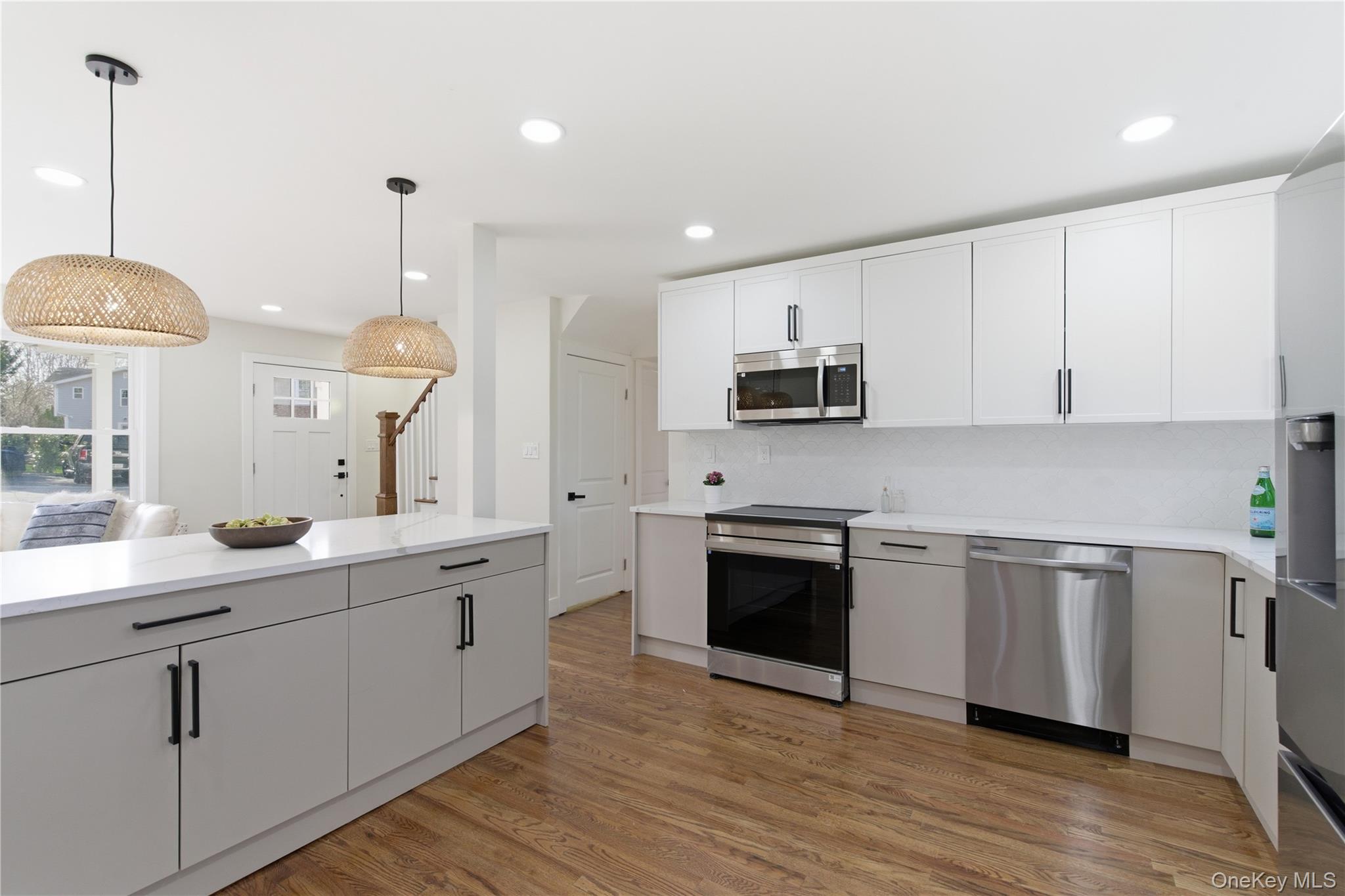 #9 photo, 18 Maple Place, सफ़ोक काउंटी Huntington , NY 11743