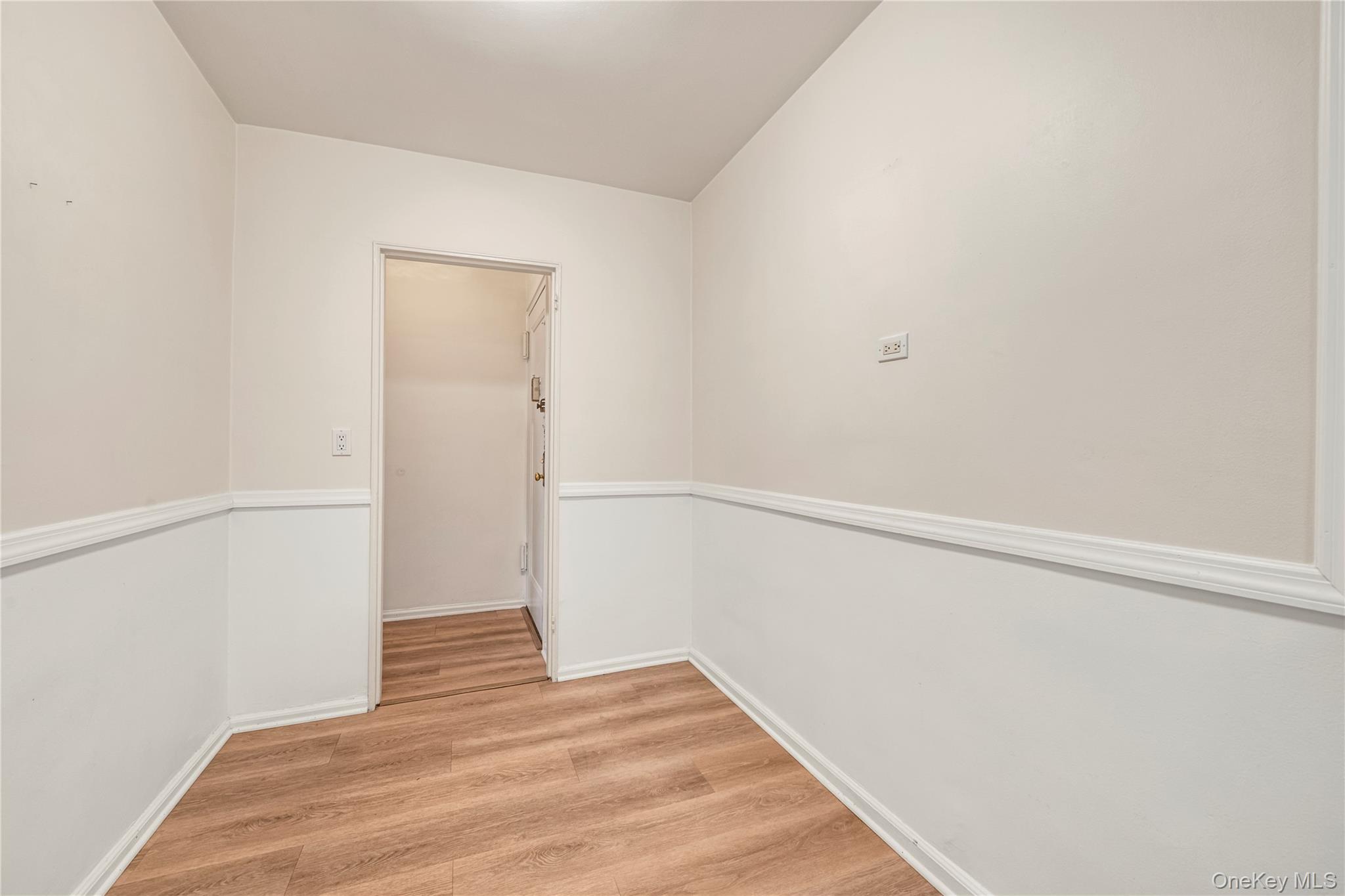 #10 photo, 83-75 Woodhaven Boulevard, কুইন্‌স Woodhaven , NY 11421