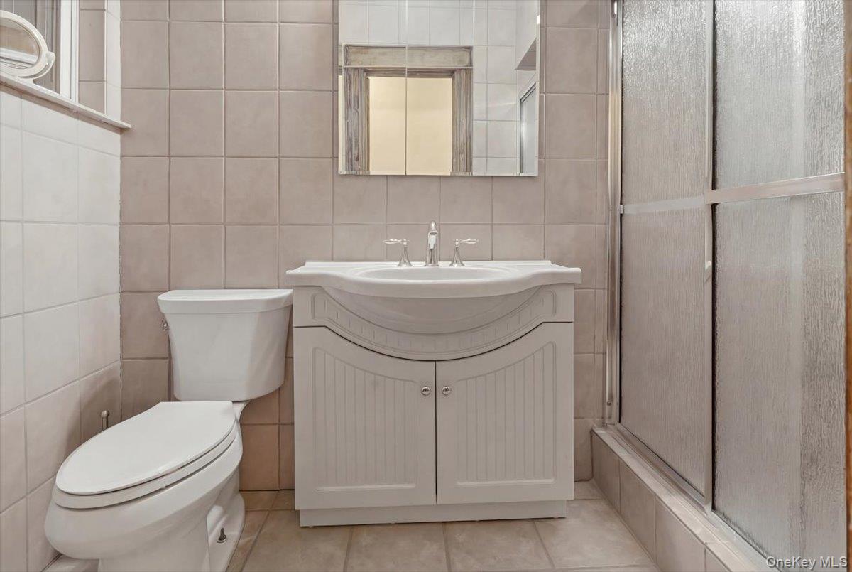 #15 photo, 6051 68TH Avenue, Ridgewood , NY 11385