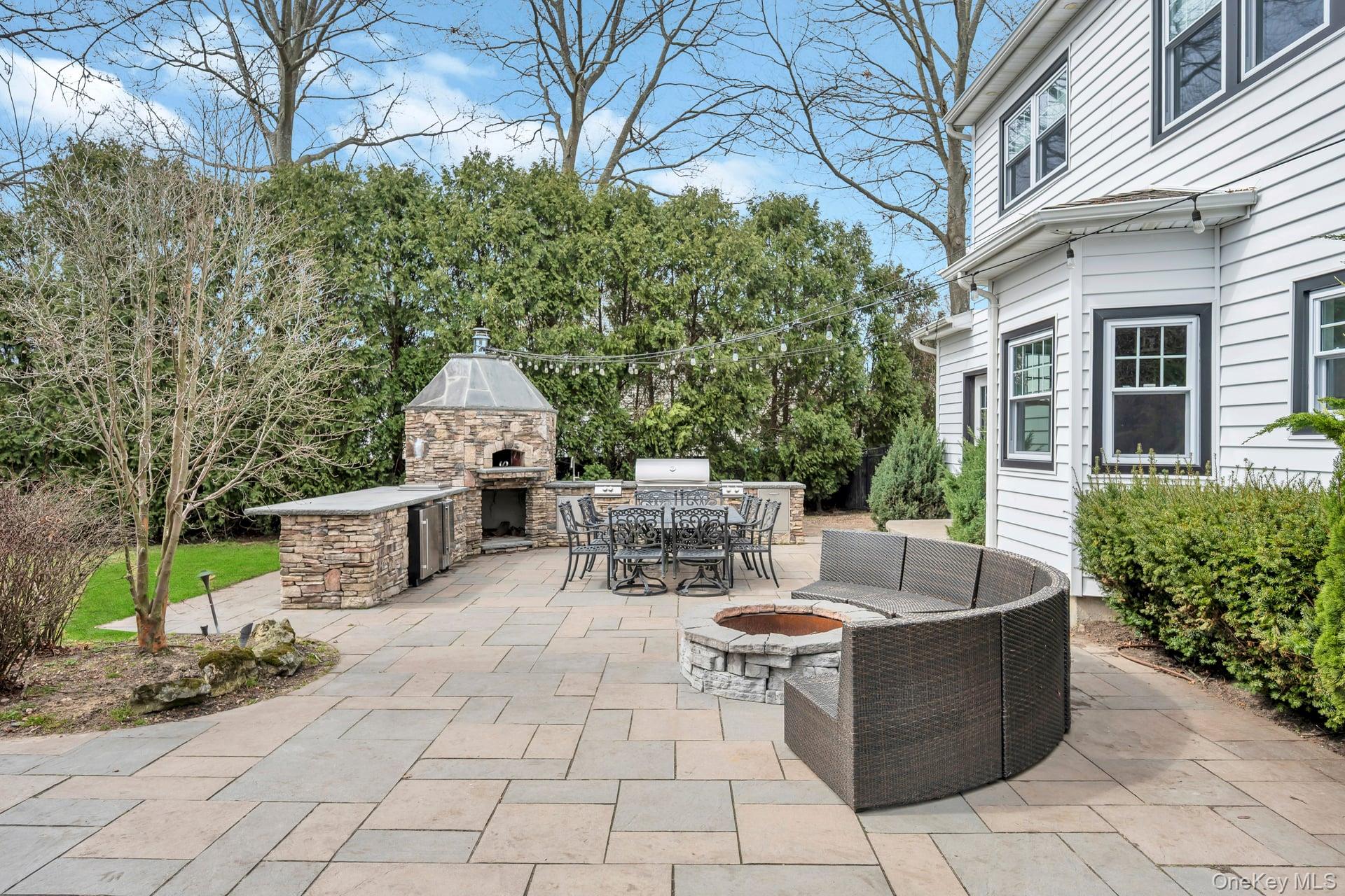 #11 photo, 40 Arbor Field Way, সাফোক কাউন্টি Lake Grove , NY 11755