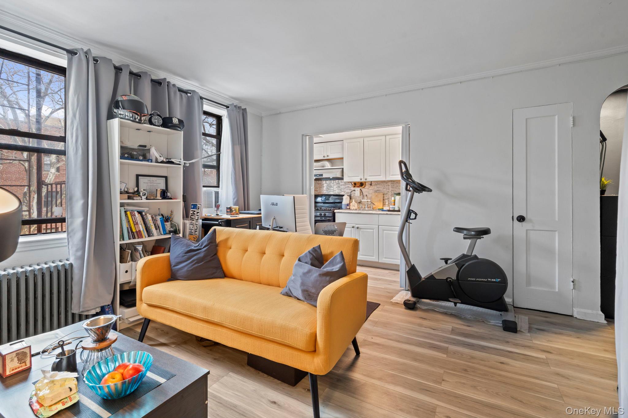 #11 photo, 215-12 47 Ave, কুইন্‌স Bayside , NY 11361