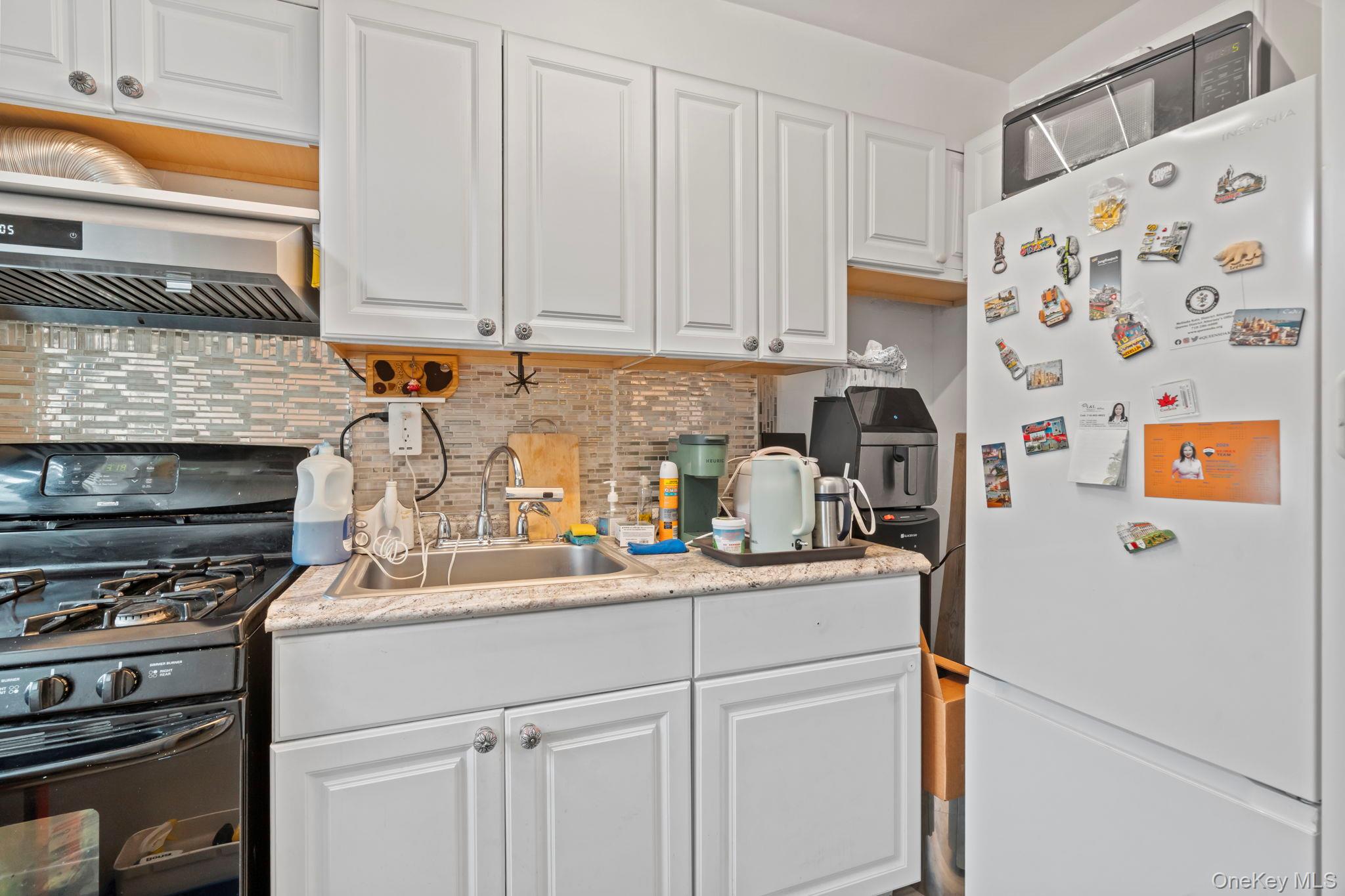 #13 photo, 215-12 47 Ave, কুইন্‌স Bayside , NY 11361