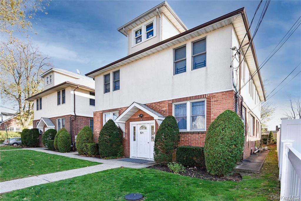 #2 photo, 53 Thorman Avenue, নাসাউ কাউন্টি Hicksville , NY 11801