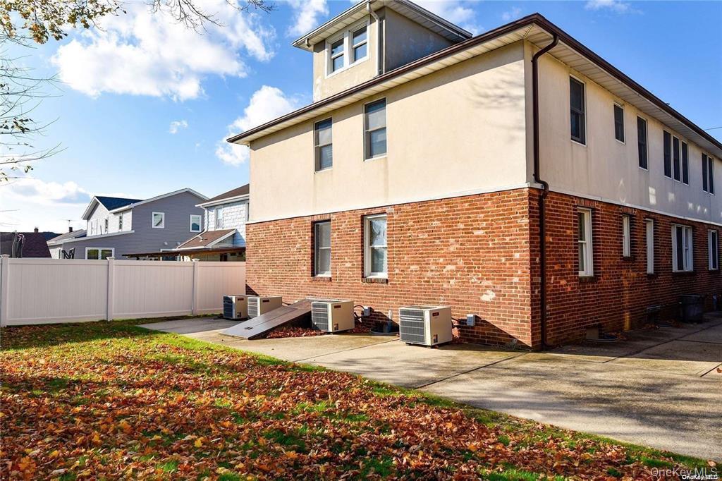 #8 photo, 53 Thorman Avenue, নাসাউ কাউন্টি Hicksville , NY 11801