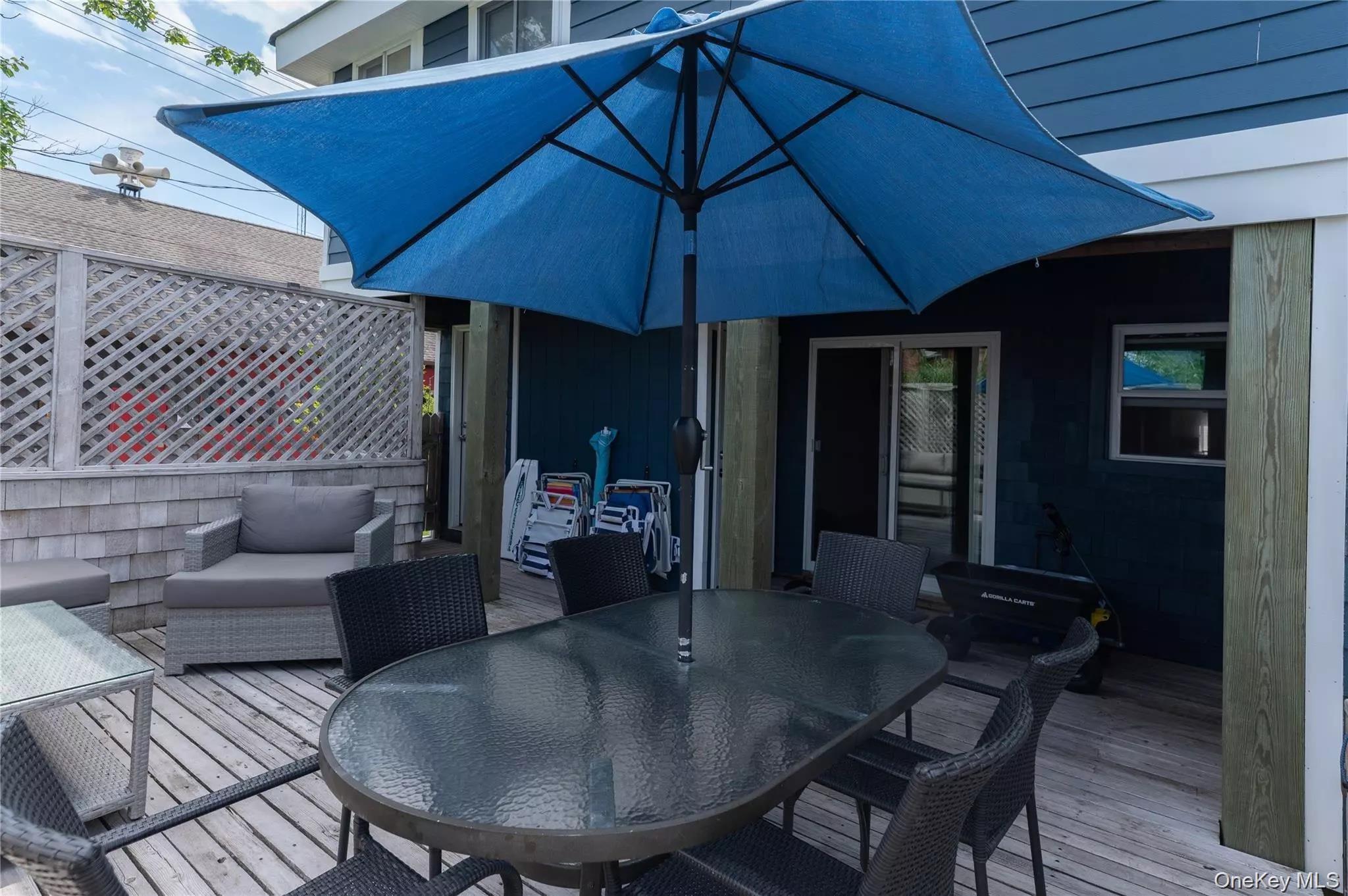 #17 photo, 597 Bayberry Walk, সাফোক কাউন্টি Ocean Beach , NY 11770