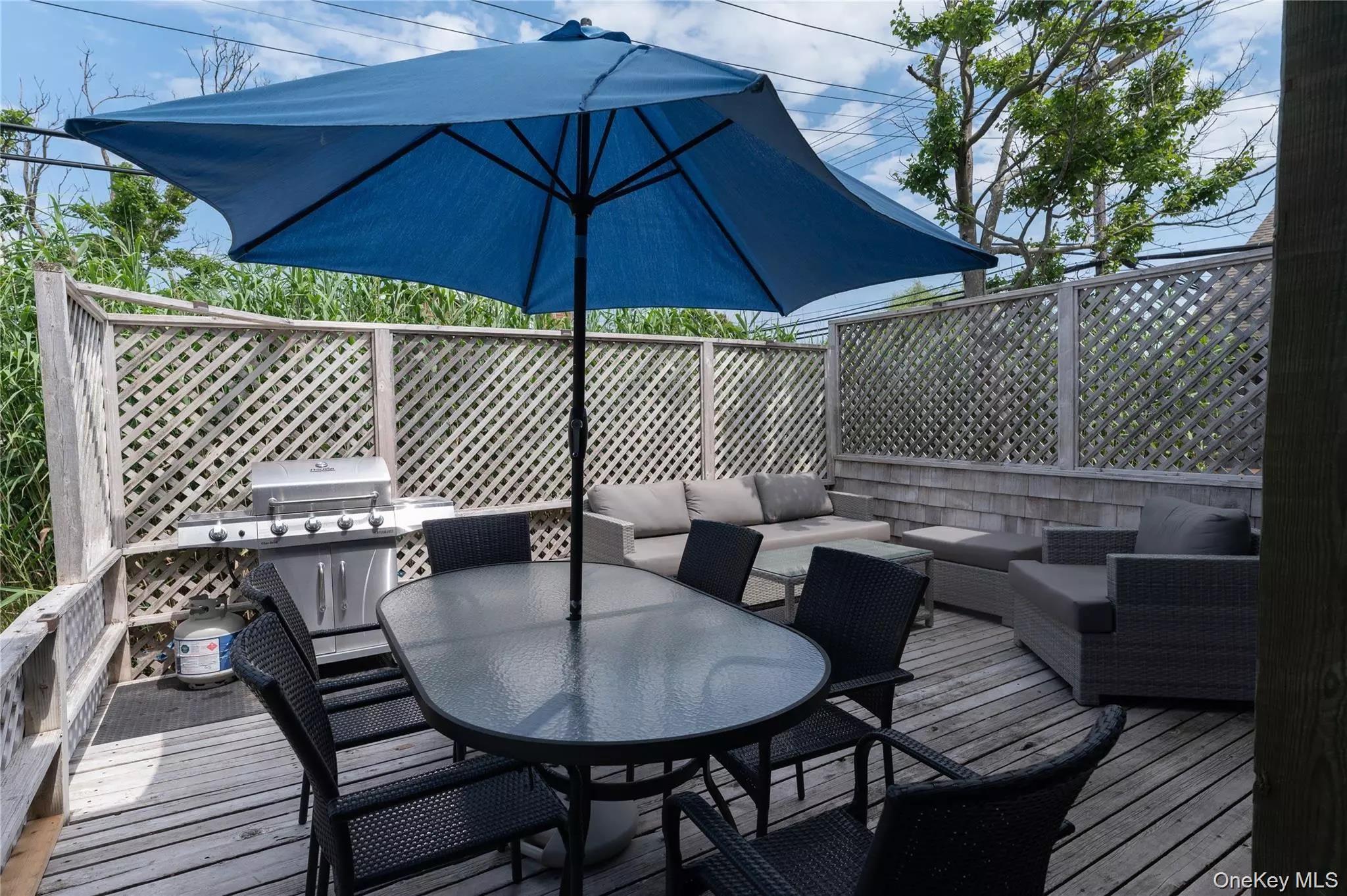 #18 photo, 597 Bayberry Walk, সাফোক কাউন্টি Ocean Beach , NY 11770