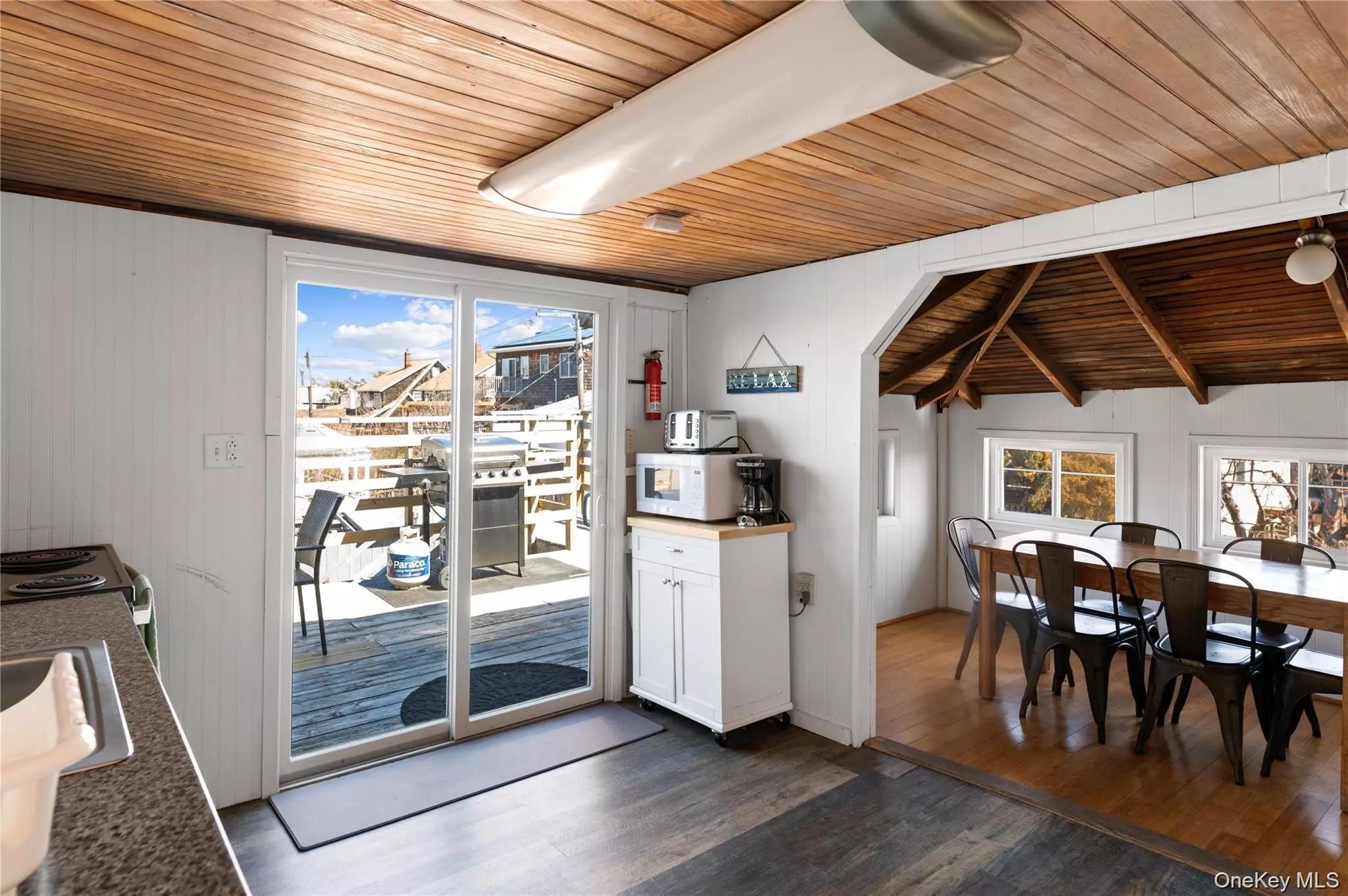 #20 photo, 597 Bayberry Walk, সাফোক কাউন্টি Ocean Beach , NY 11770