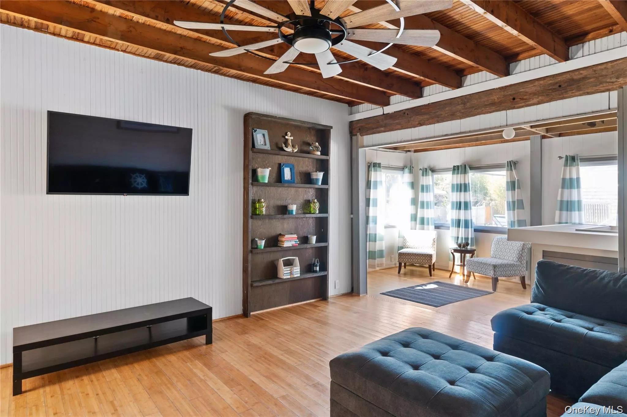 #6 photo, 597 Bayberry Walk, সাফোক কাউন্টি Ocean Beach , NY 11770