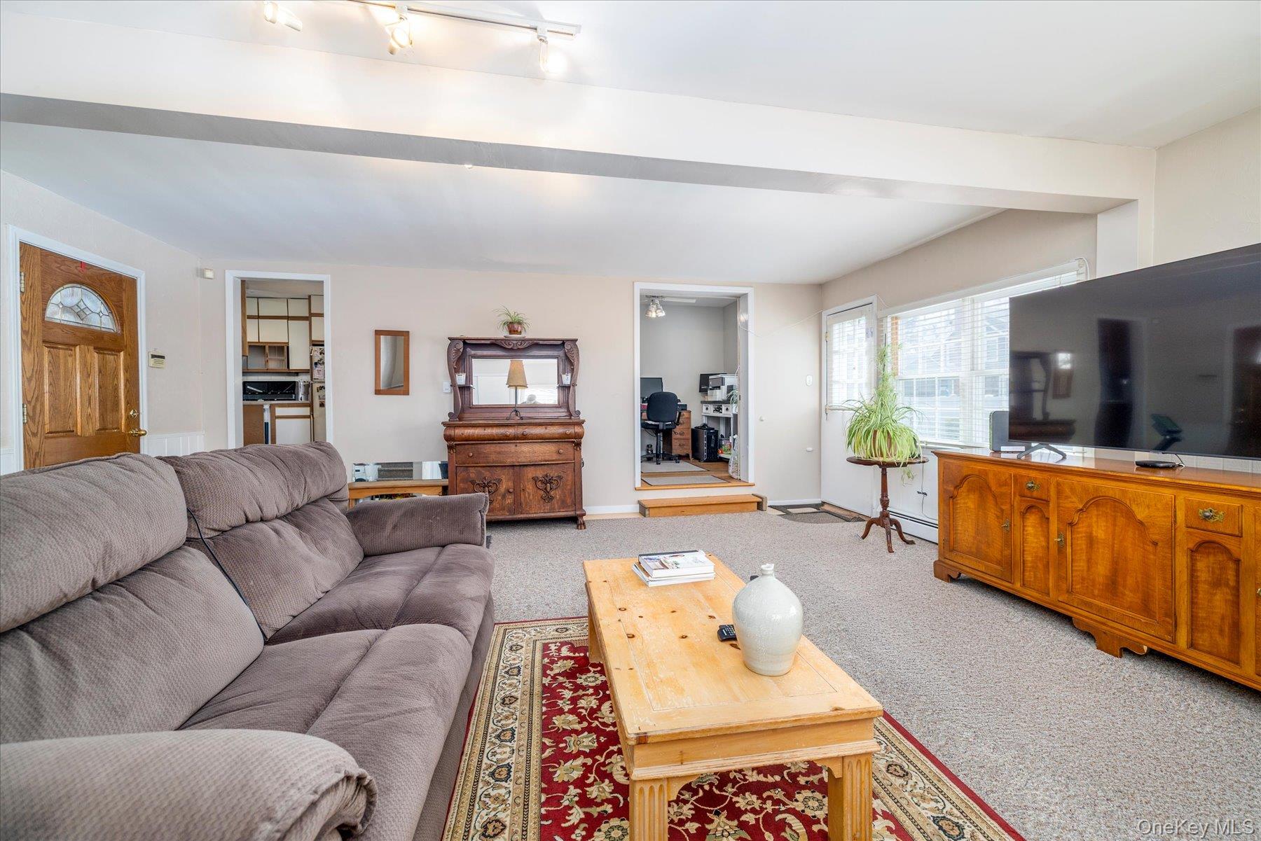 #8 photo, 11 Maple Street, নাসাউ কাউন্টি Malverne , NY 11565