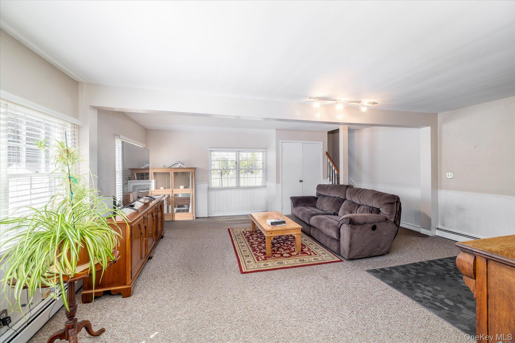 #9 photo, 11 Maple Street, নাসাউ কাউন্টি Malverne , NY 11565