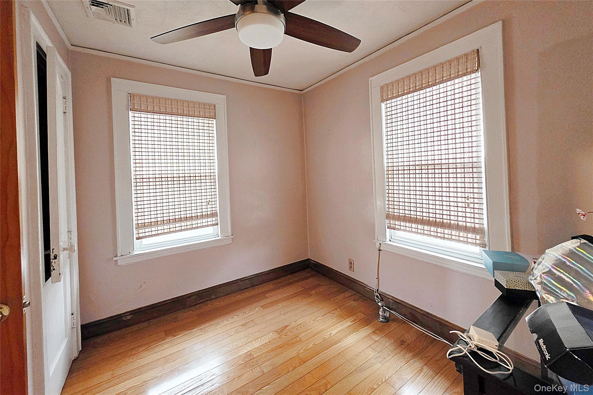 #12 photo, 18 Prospect Street, নাসাউ কাউন্টি Williston Park , NY 11596