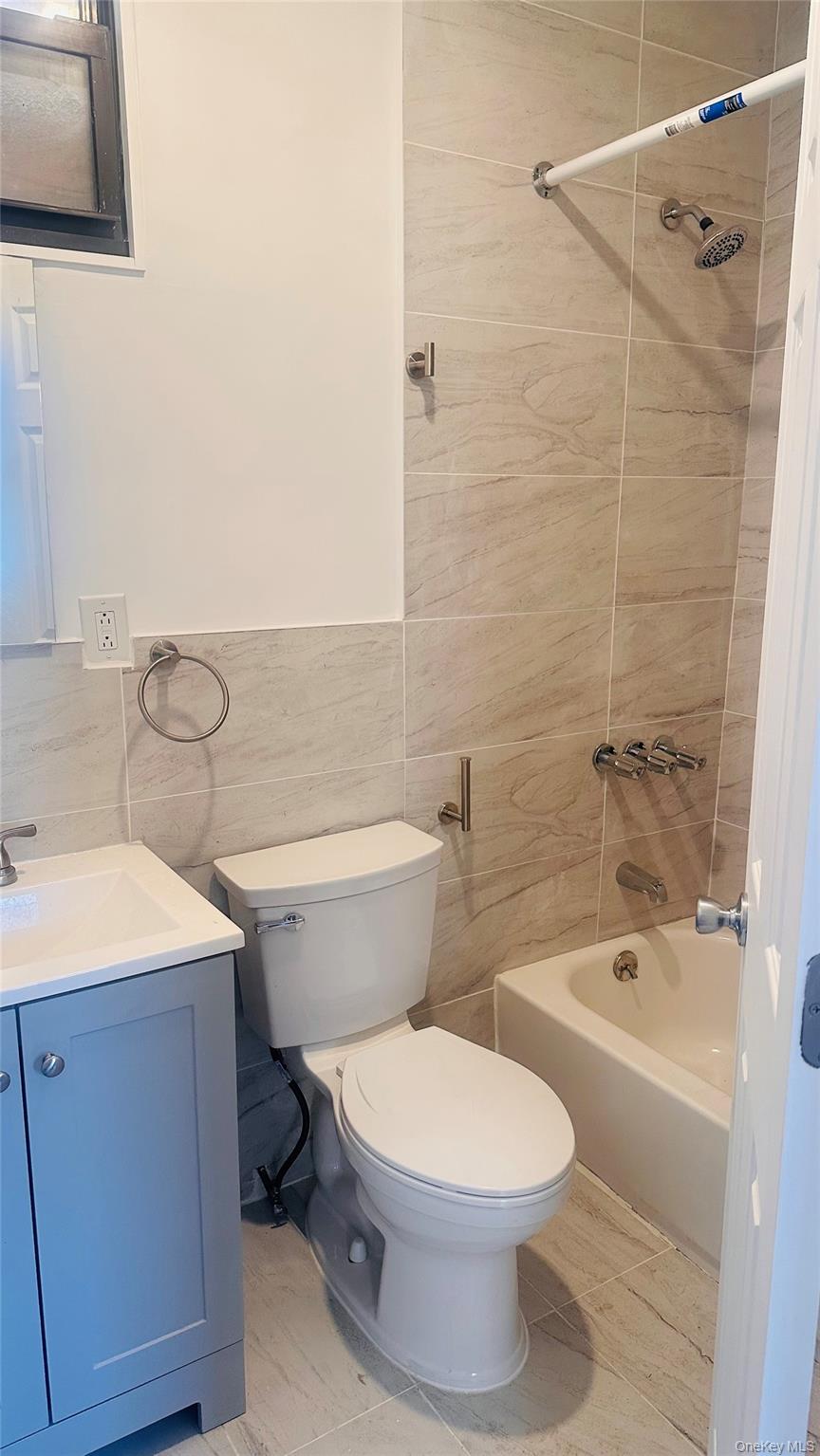 #5 photo, 1233 Glenmore Avenue, ব্রুকলিন Brooklyn , NY 11208