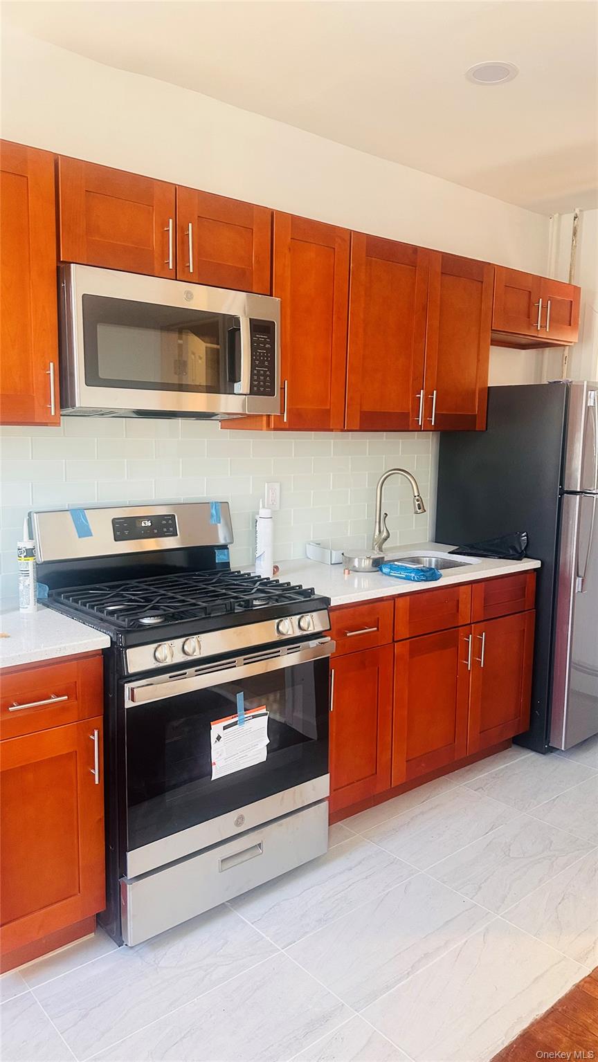 #6 photo, 1233 Glenmore Avenue, ব্রুকলিন Brooklyn , NY 11208