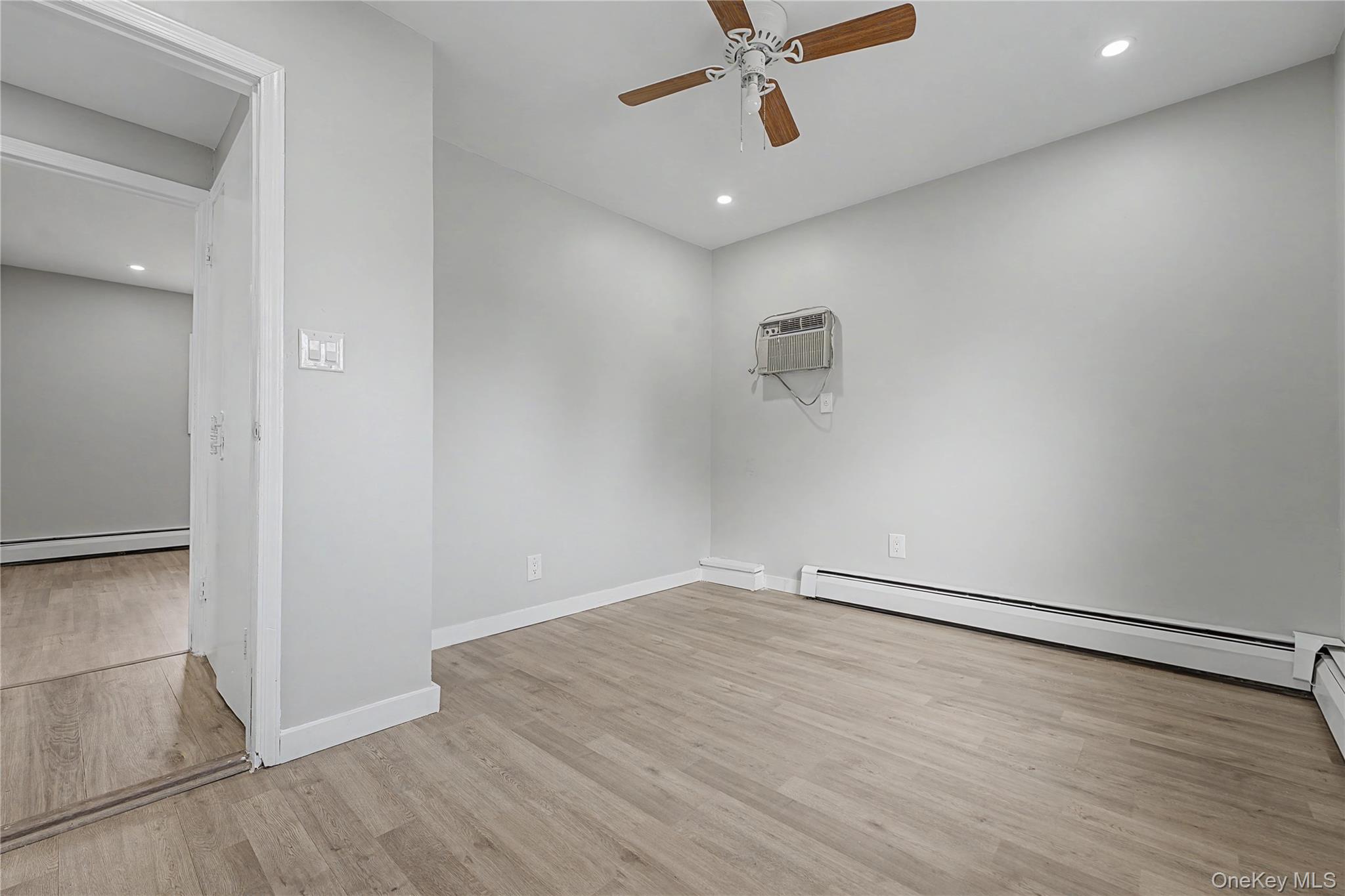 #12 photo, 37 Fork Lane, নাসাউ কাউন্টি Hicksville , NY 11801