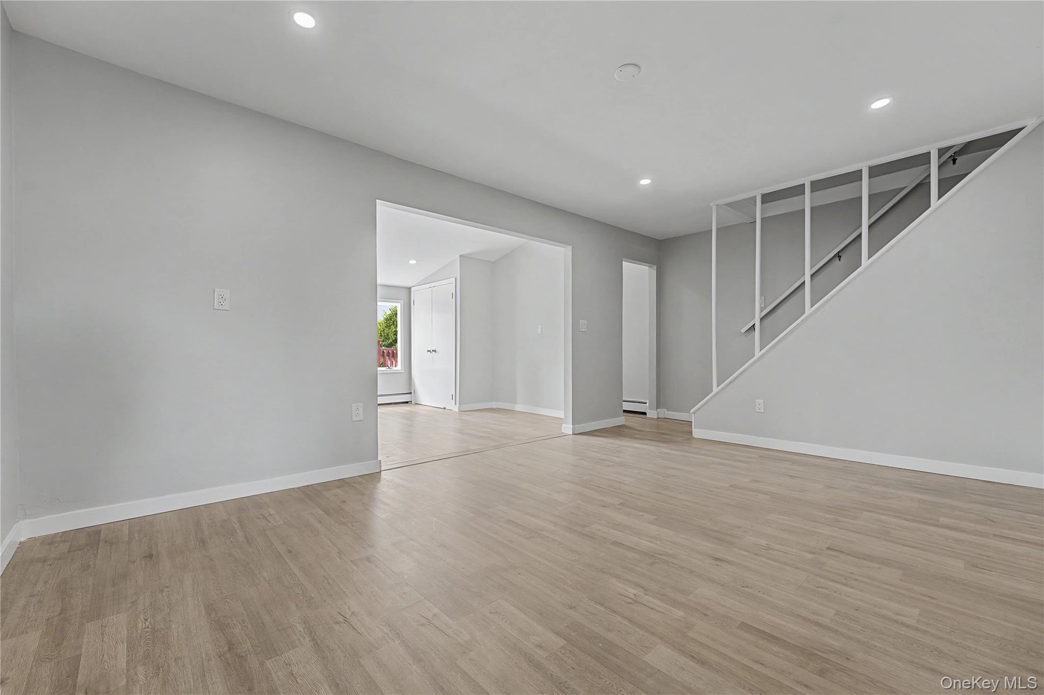 #7 photo, 37 Fork Lane, নাসাউ কাউন্টি Hicksville , NY 11801