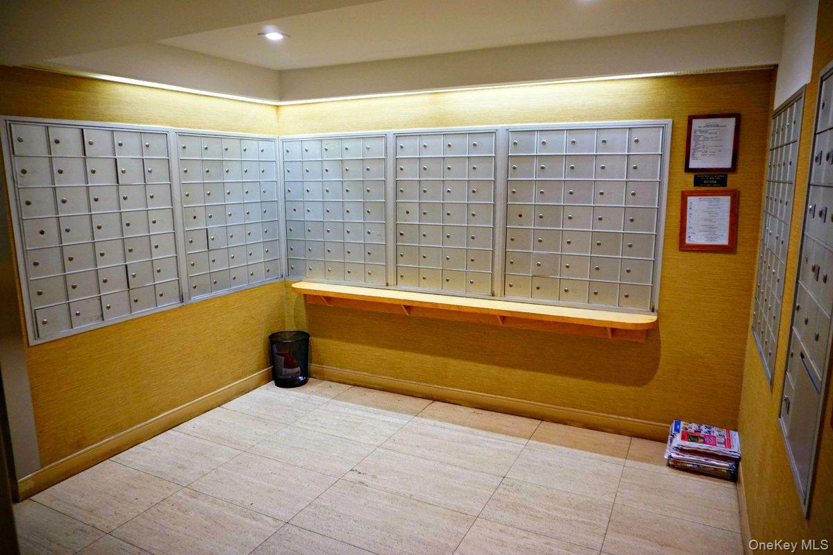 #10 photo, 118-17 Union Turnpike, কুইন্‌স Forest Hills , NY 11375