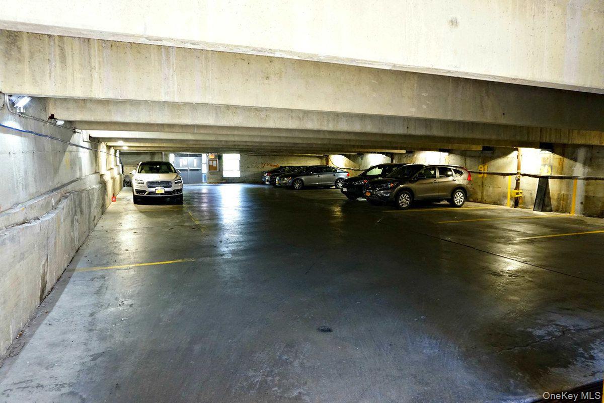 #16 photo, 118-17 Union Turnpike, কুইন্‌স Forest Hills , NY 11375