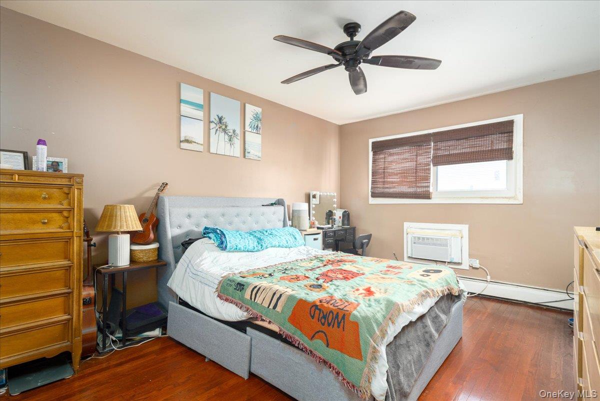 #12 photo, 7918 149th Avenue, কুইন্‌স Howard Beach , NY 11414