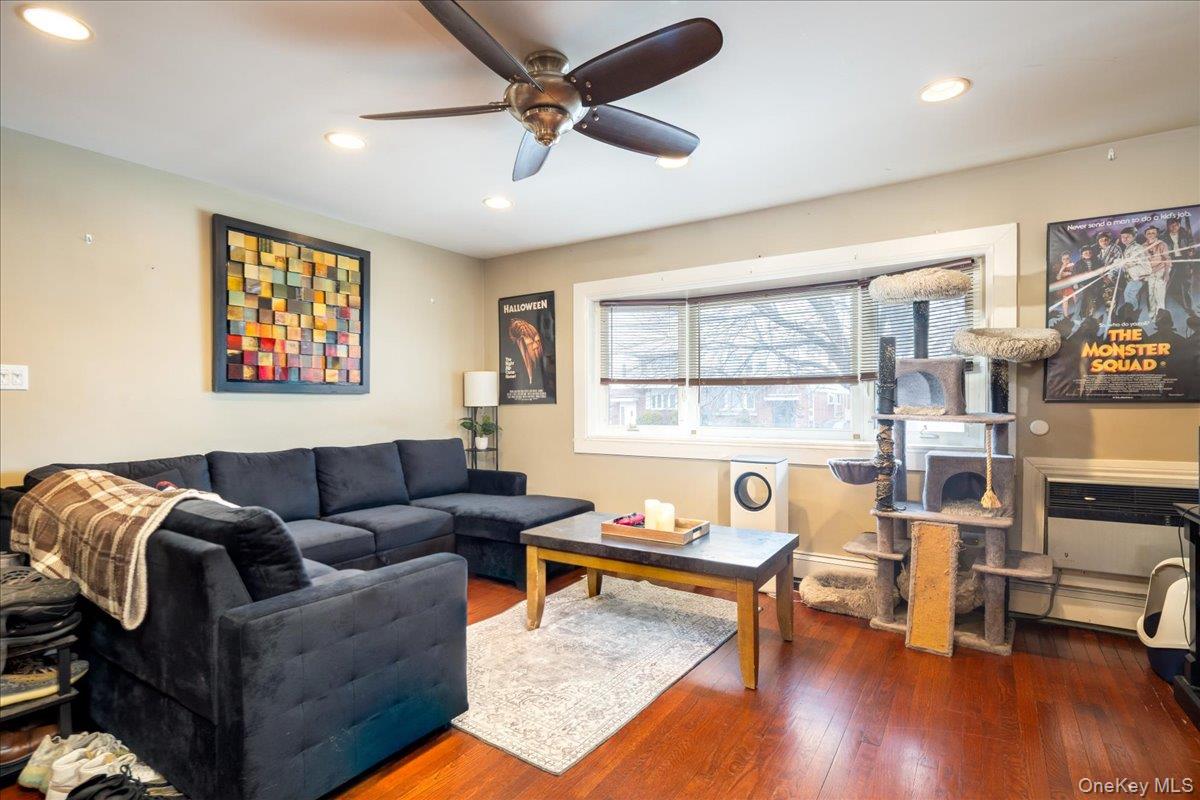 #5 photo, 7918 149th Avenue, কুইন্‌স Howard Beach , NY 11414