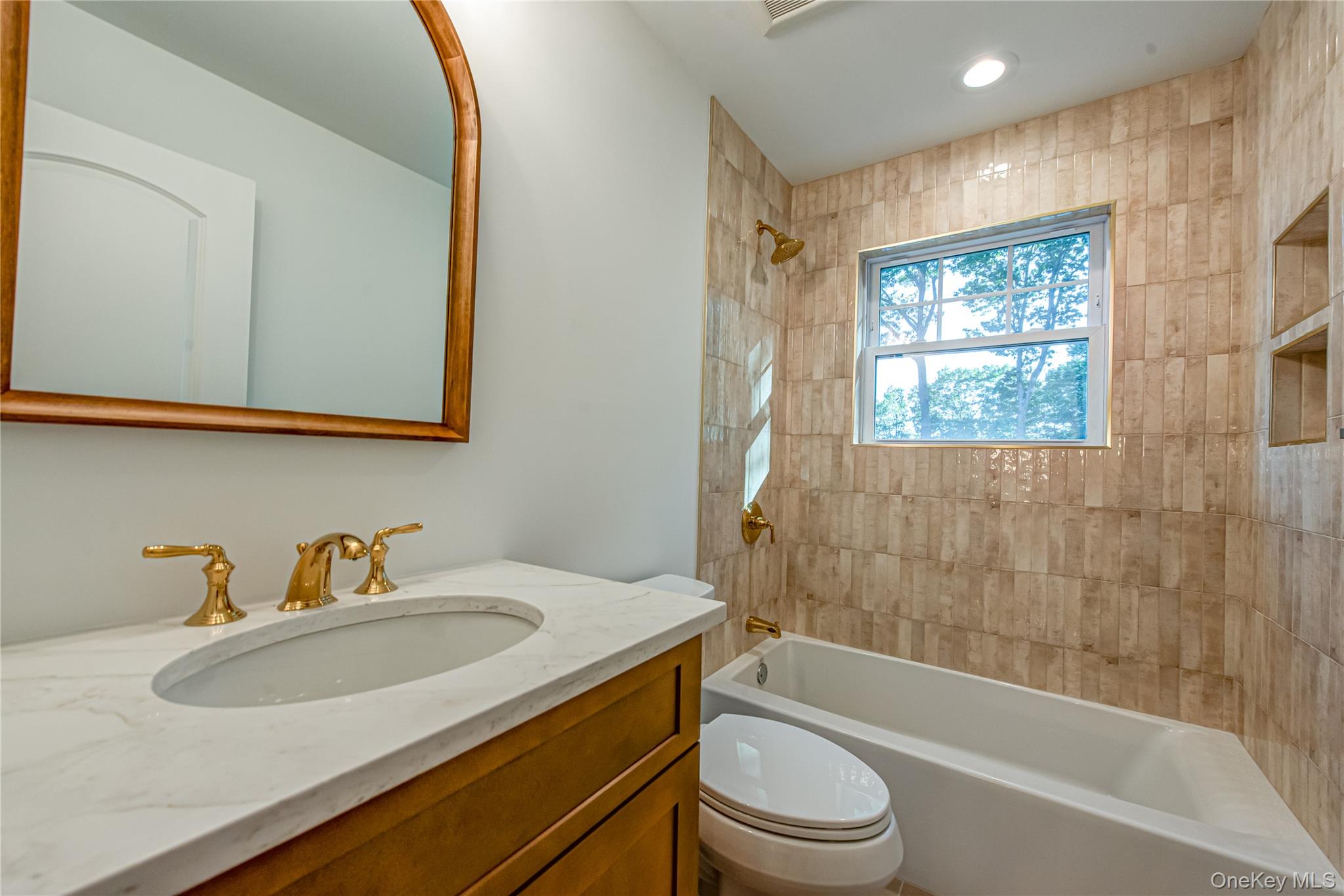 #20 photo, 457 Pond Path, সাফোক কাউন্টি East Setauket , NY 11733