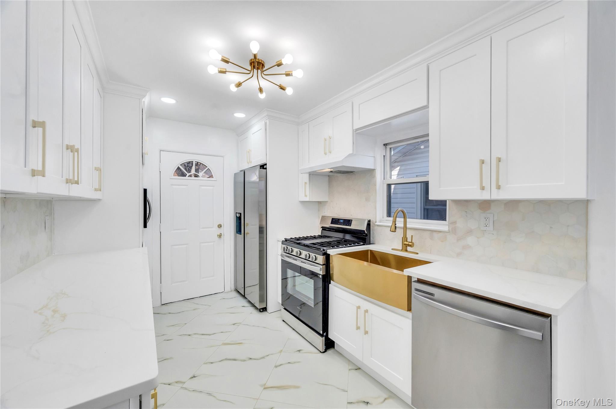 #18 photo, 194-19 115th Road, কুইন্‌স Saint Albans , NY 11412