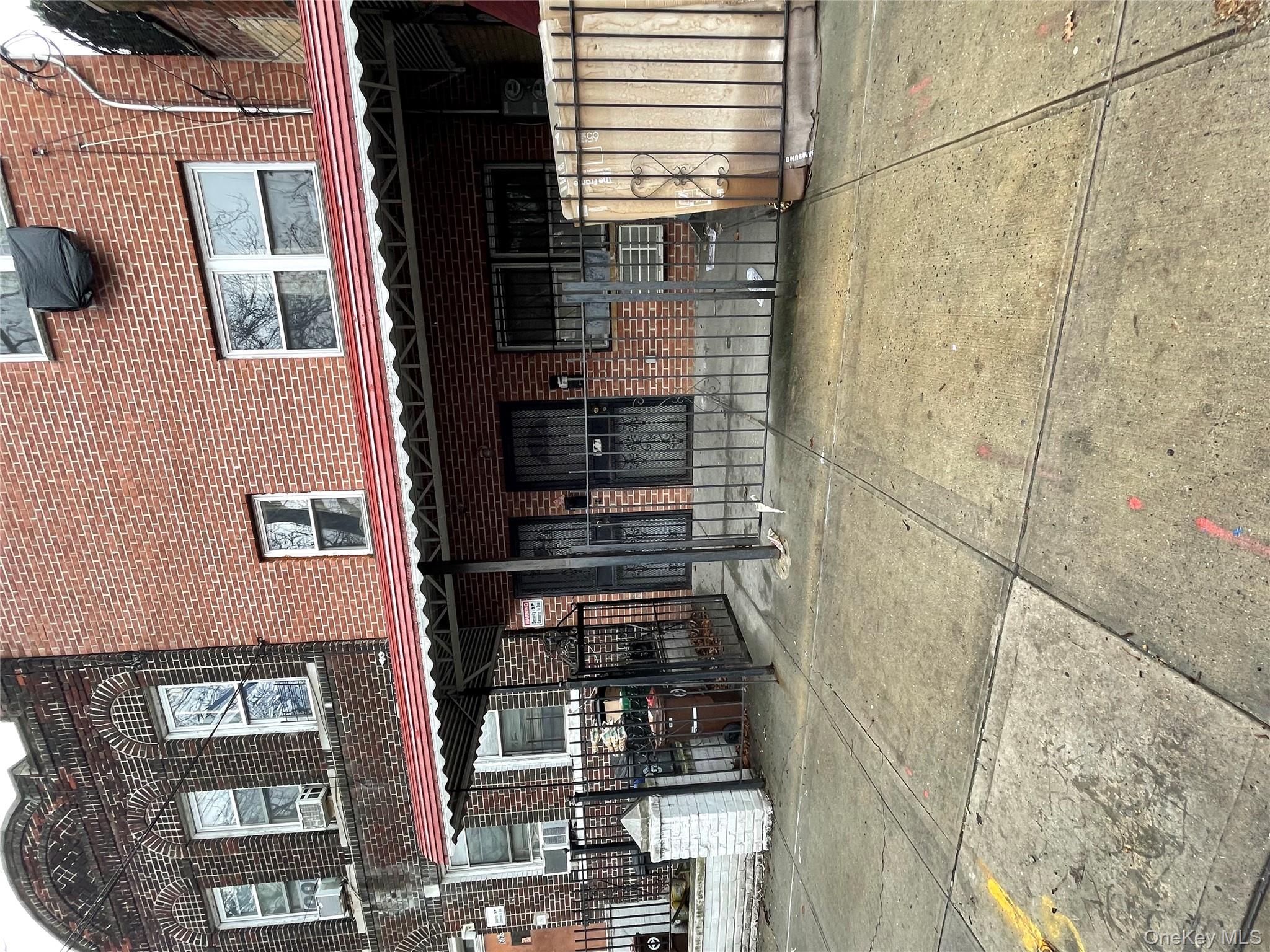 #1 photo, 697 Sheffield Avenue, ব্রুকলিন Brooklyn , NY 11207