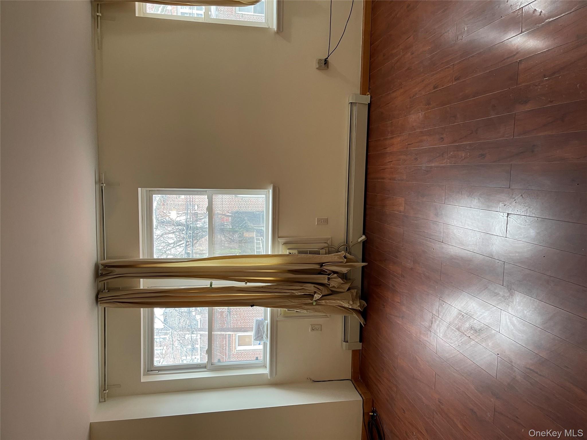 #3 photo, 697 Sheffield Avenue, ব্রুকলিন Brooklyn , NY 11207