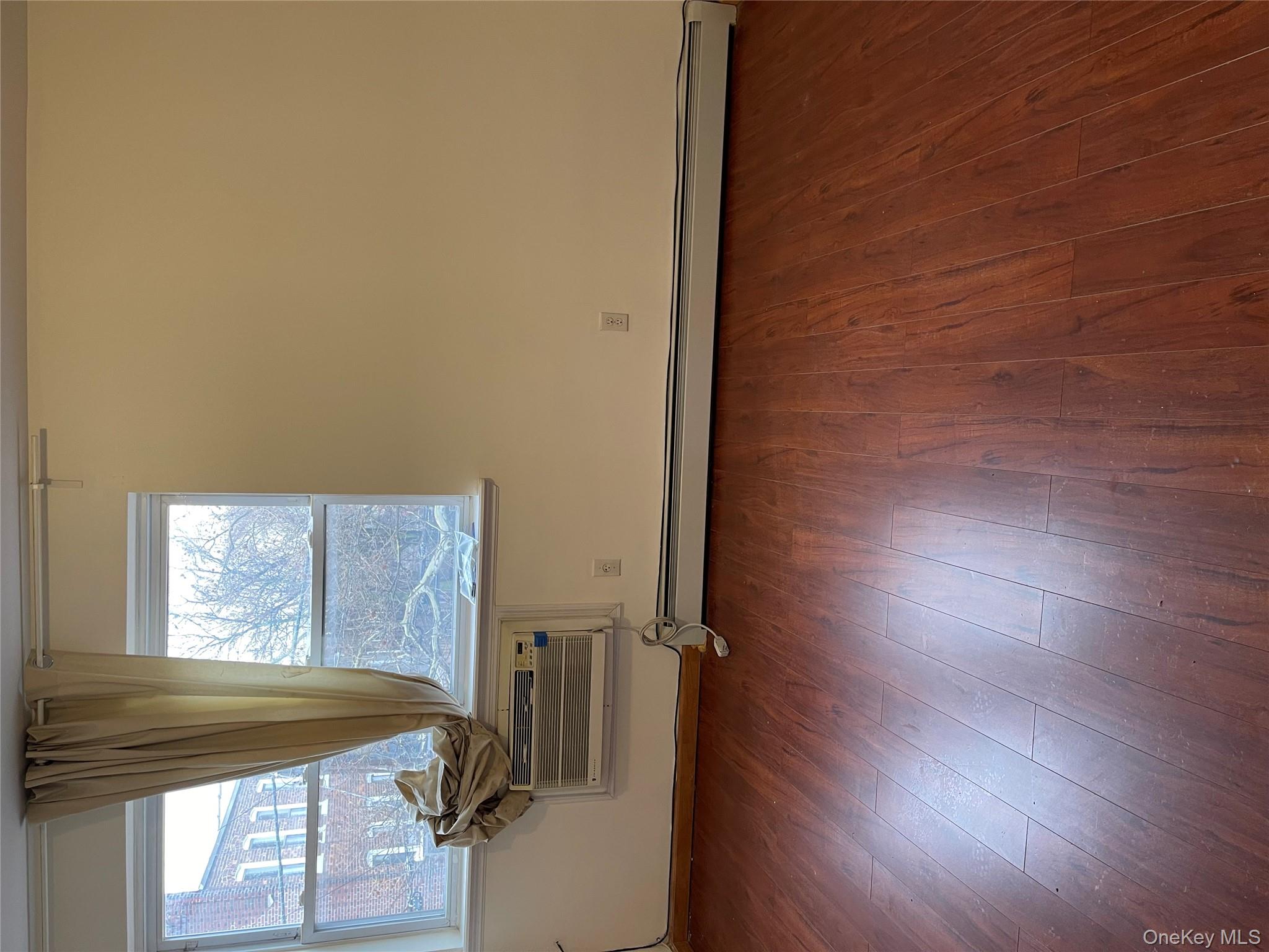 #4 photo, 697 Sheffield Avenue, ব্রুকলিন Brooklyn , NY 11207