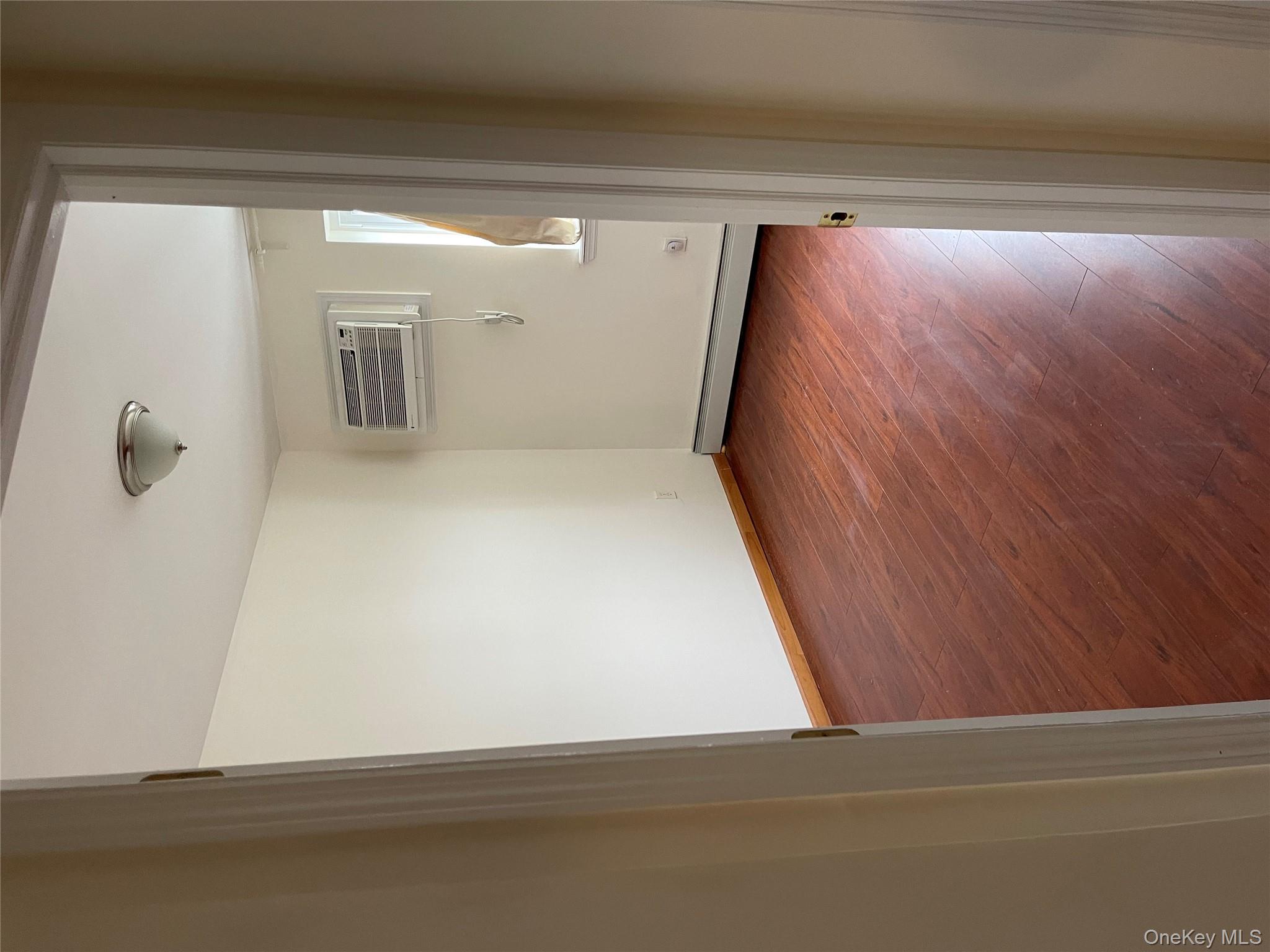 #7 photo, 697 Sheffield Avenue, ব্রুকলিন Brooklyn , NY 11207