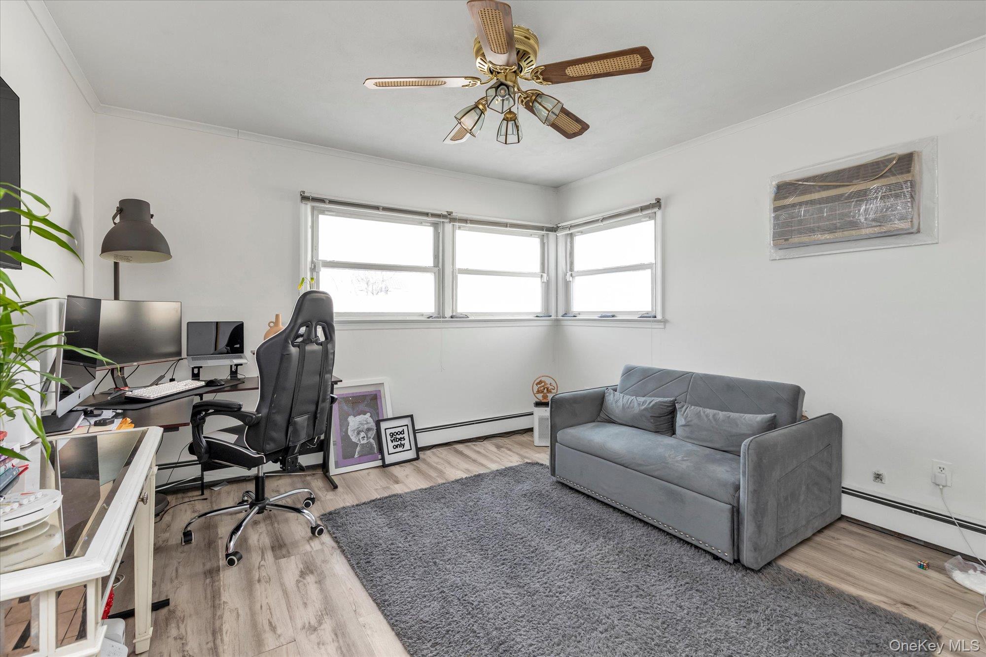 #12 photo, 32 Return Lane, নাসাউ কাউন্টি Levittown , NY 11756