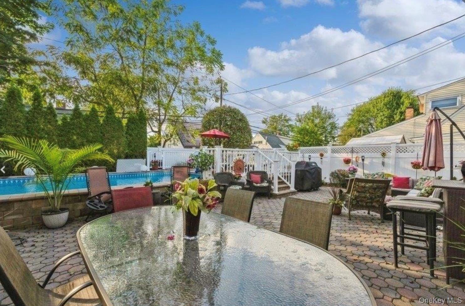 #20 photo, 32 Return Lane, নাসাউ কাউন্টি Levittown , NY 11756