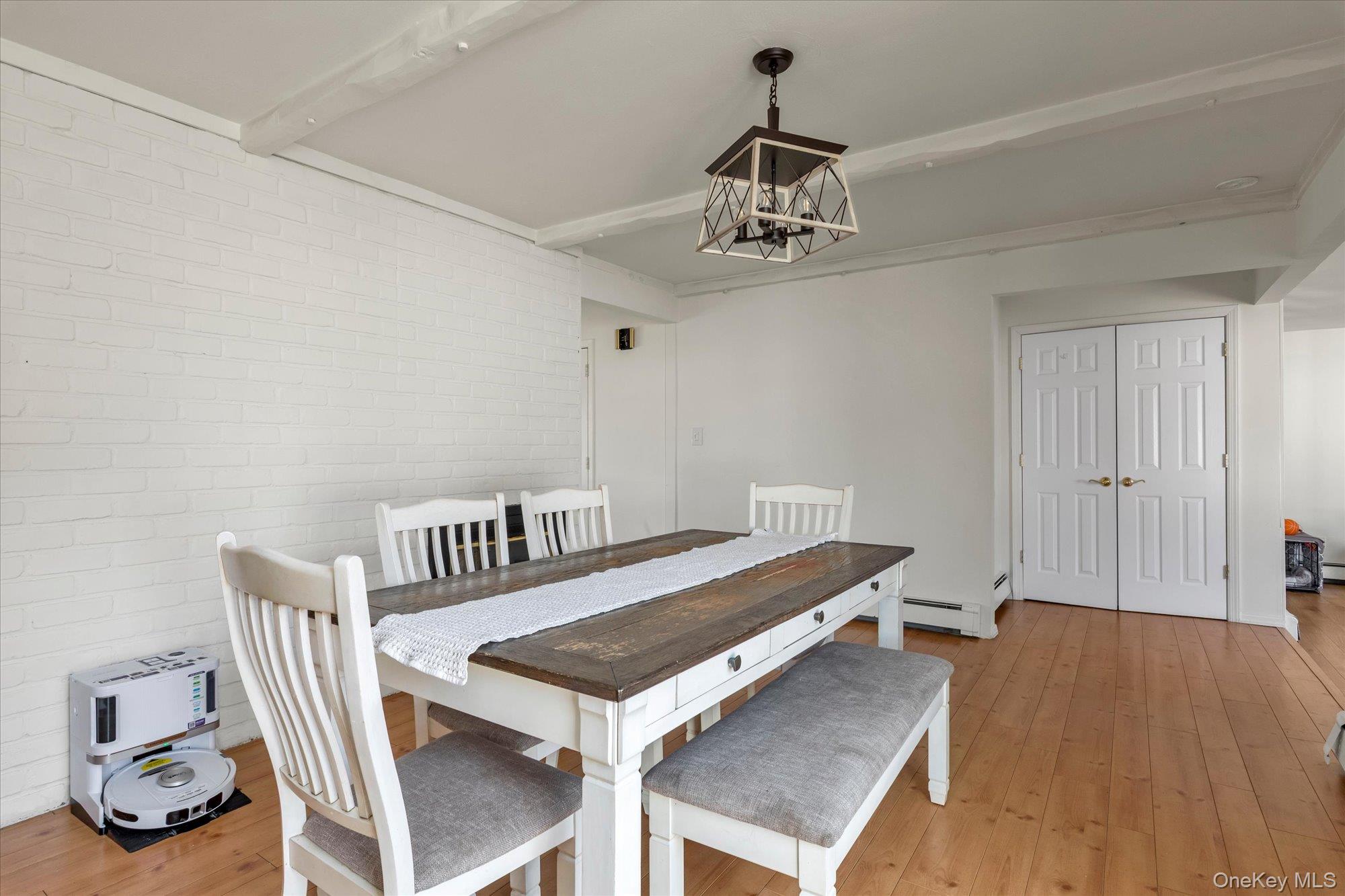 #7 photo, 32 Return Lane, নাসাউ কাউন্টি Levittown , NY 11756