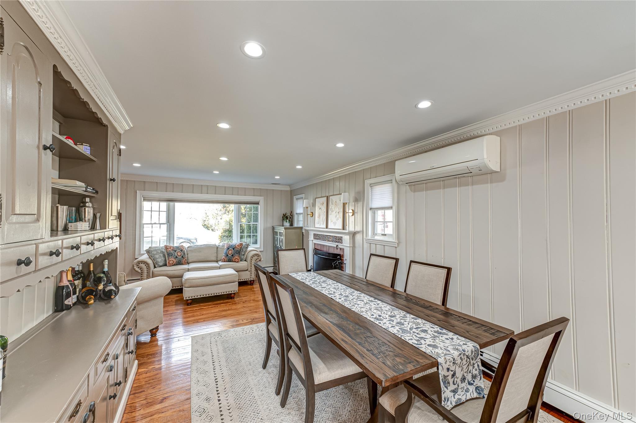 #8 photo, 28 Clifford Court, नासाउ काउंटी Malverne , NY 11565