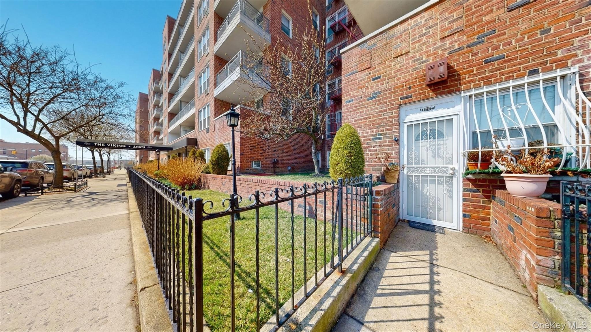 #2 photo, 1625 Emmons Avenue, ব্রুকলিন Brooklyn , NY 11235