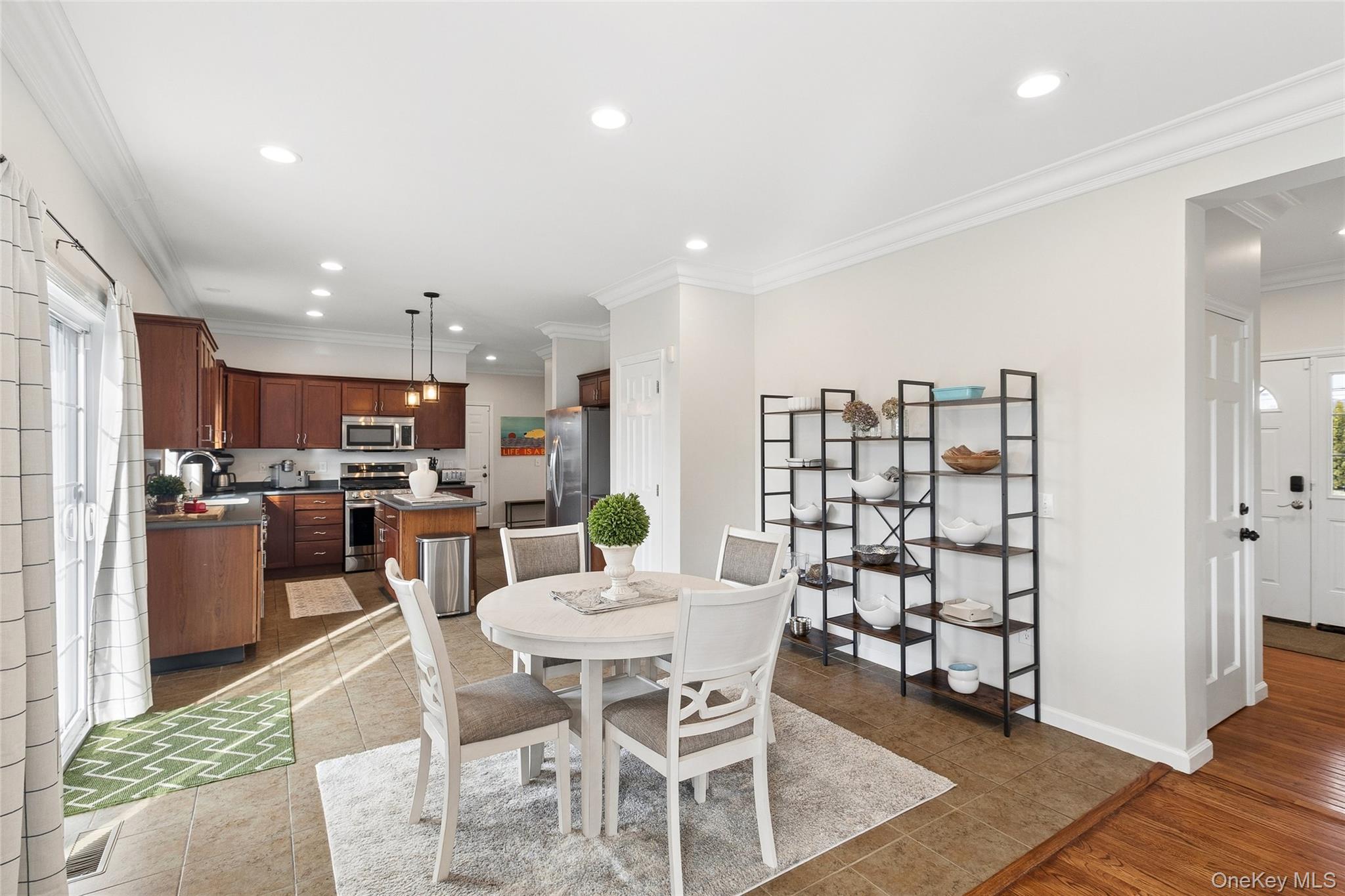 #19 photo, 3935 Sound Avenue, 롱 아일랜드 Riverhead , NY 11901