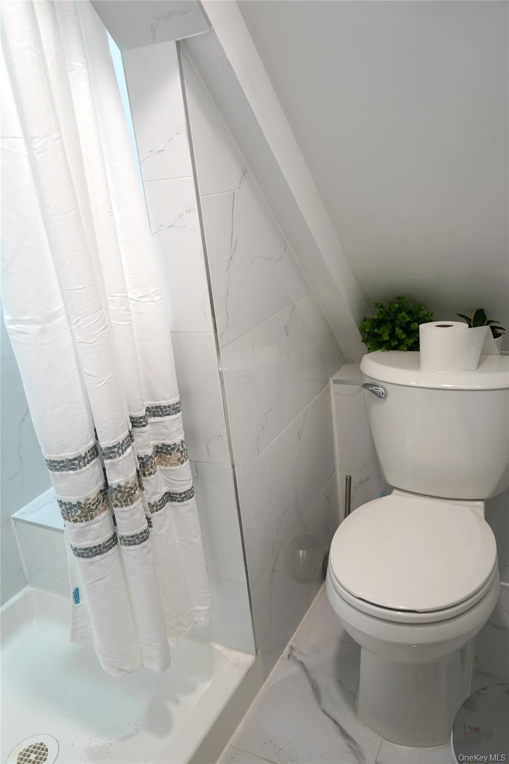 #15 photo, 37-54 99th Street, कोरोना Corona , NY 11368