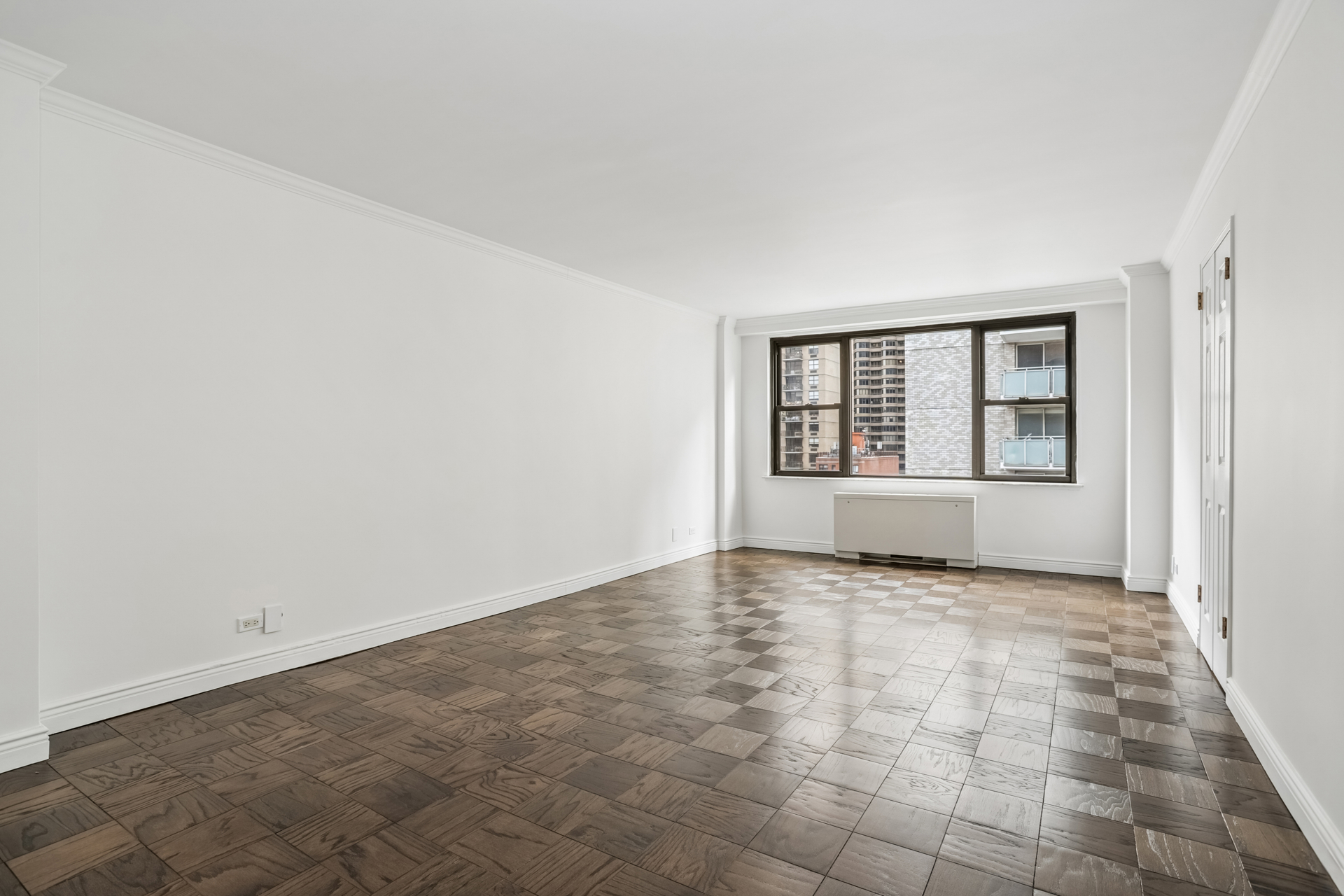 #5 photo, 305 E 40TH Street, ম্যানহাটন Murray Hill , NY 10017