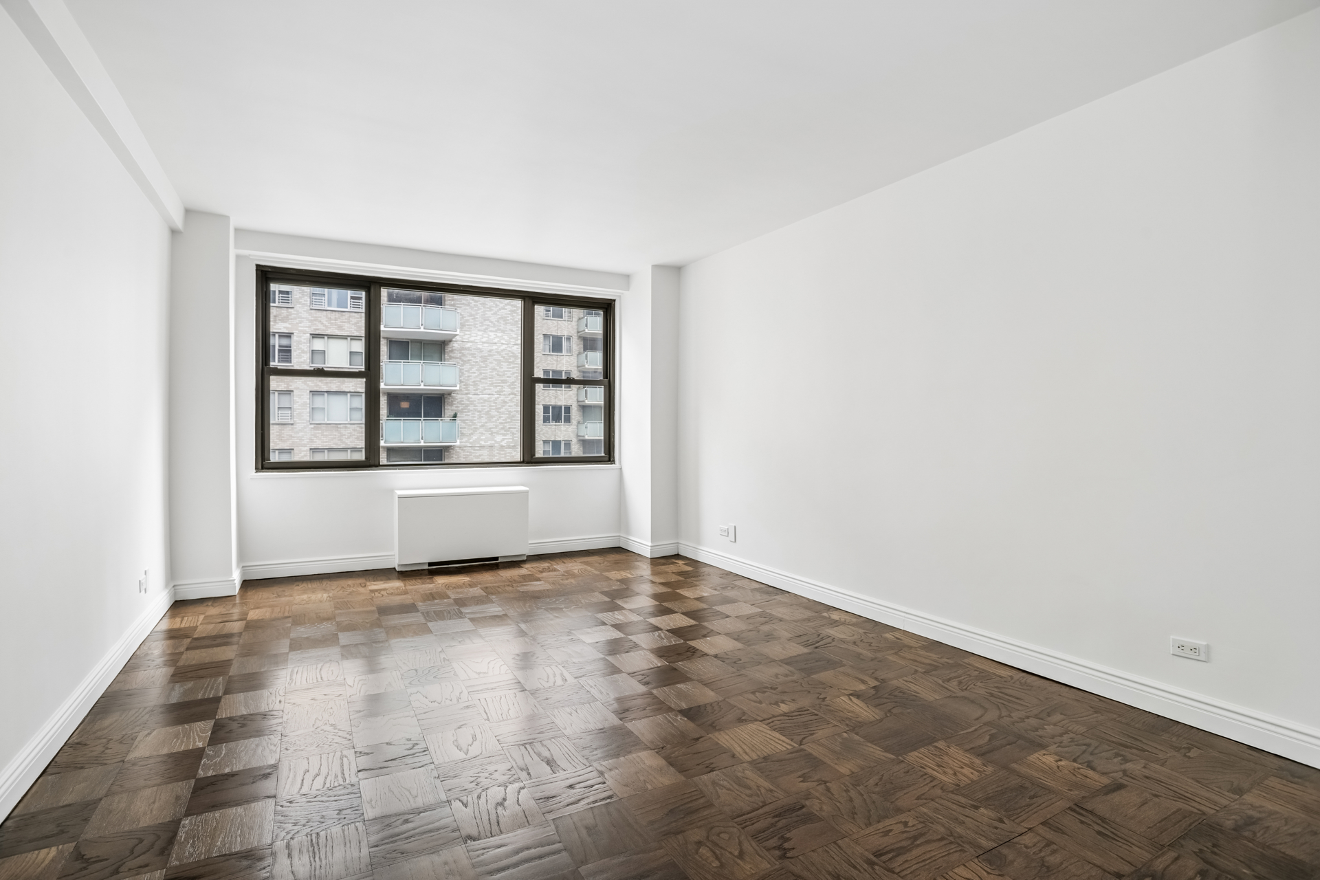 #6 photo, 305 E 40TH Street, ম্যানহাটন Murray Hill , NY 10017