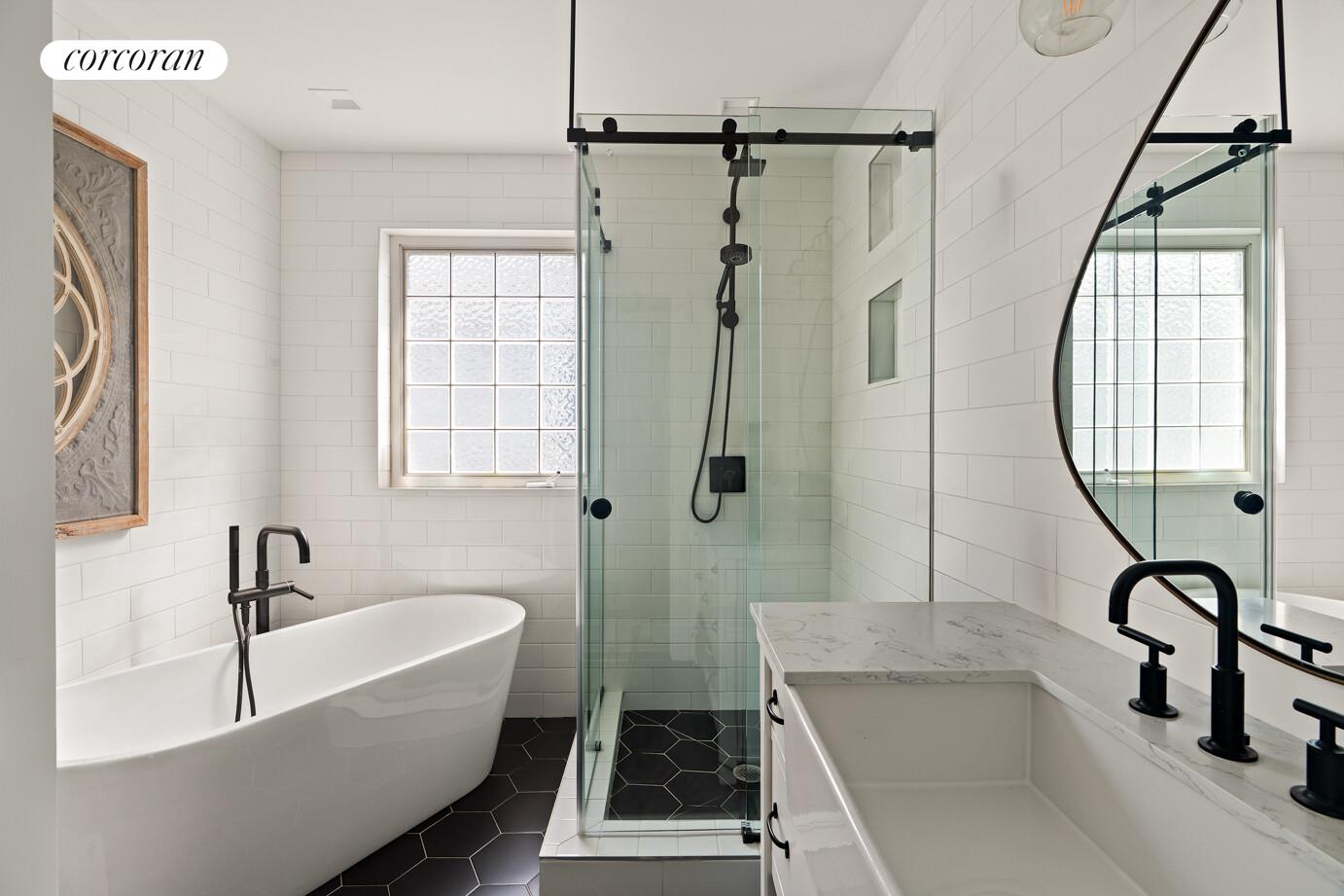 #7 photo, 2329 E 21ST Street, הברונקס Homecrest , NY 11229