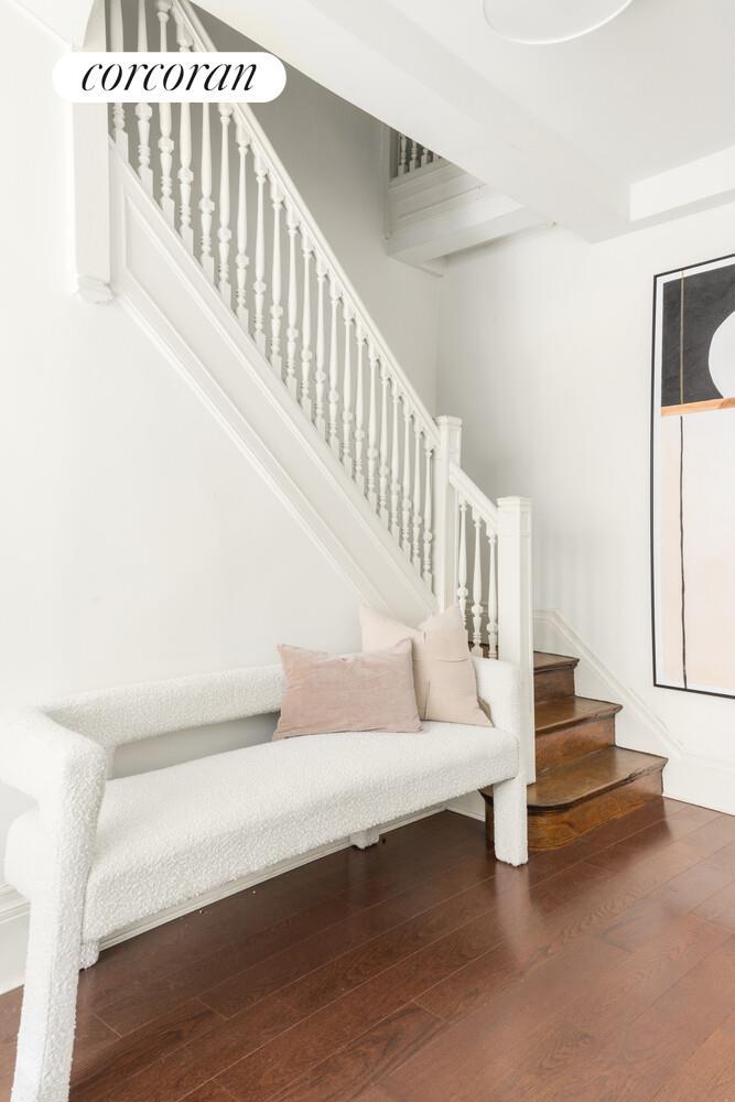 #9 photo, 1 W 67TH Street, 맨해튼 Lincoln Square , NY 10023