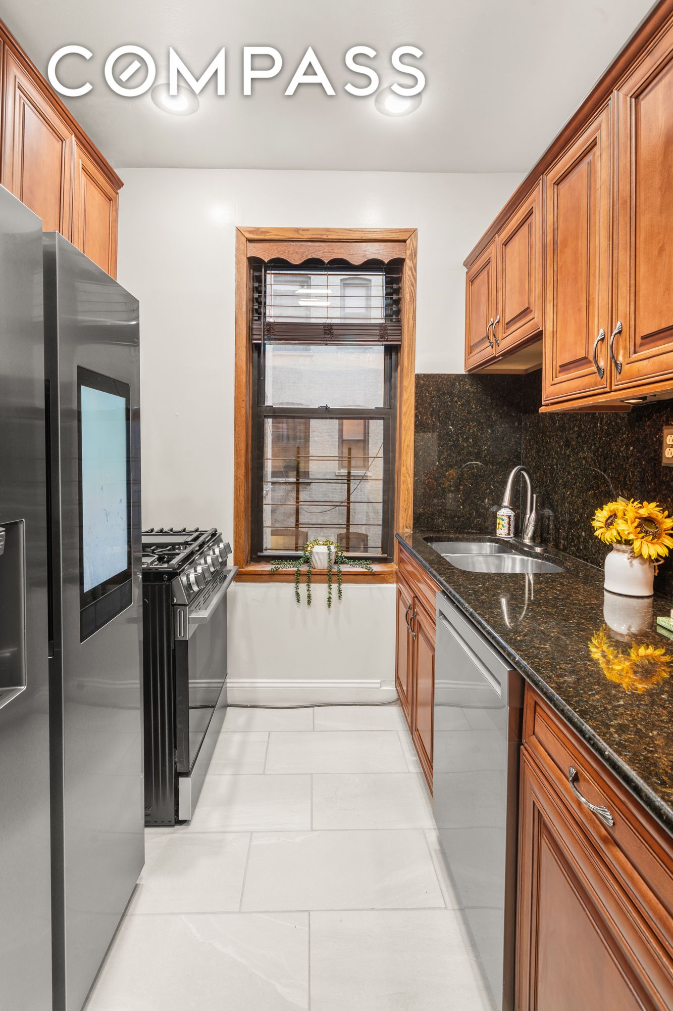 #9 photo, 527 W 143rd Street, ম্যানহাটন Hamilton Heights , NY 10031