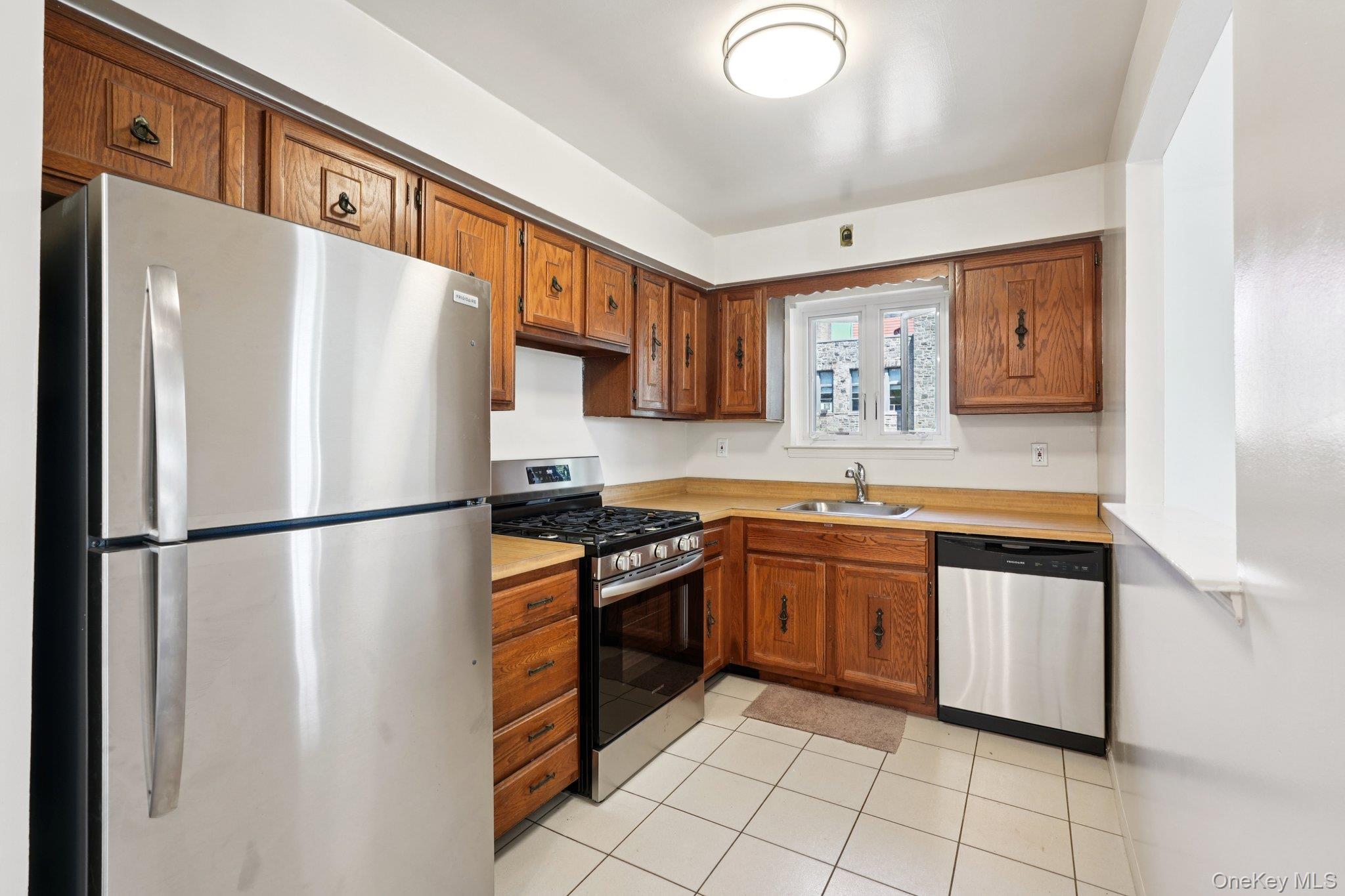 #7 photo, 5959 Delafield Avenue, ब्रोंक्स Bronx , NY 10471