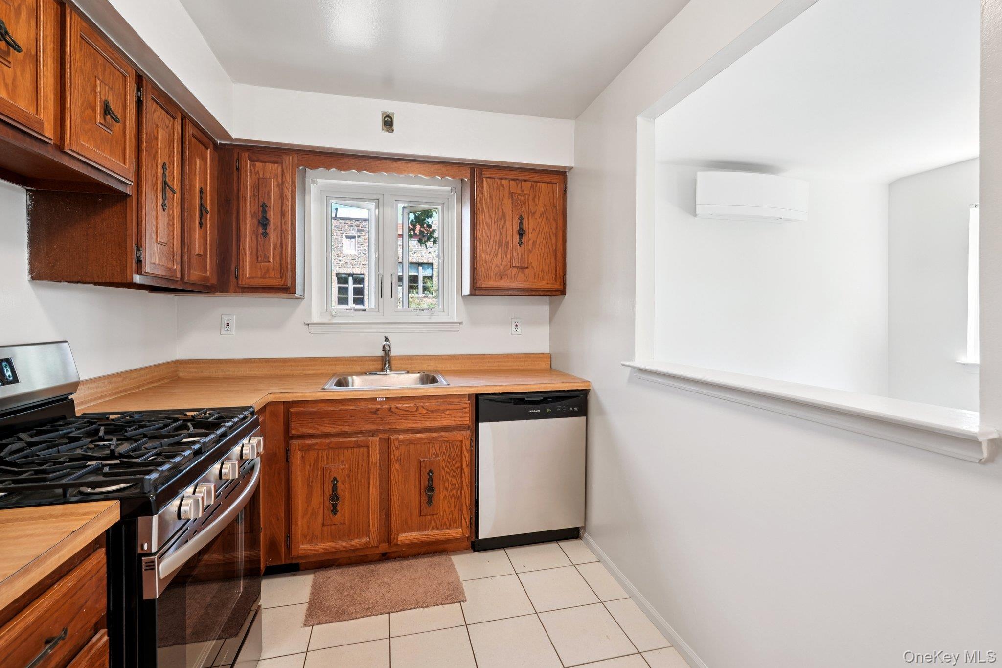 #8 photo, 5959 Delafield Avenue, ब्रोंक्स Bronx , NY 10471