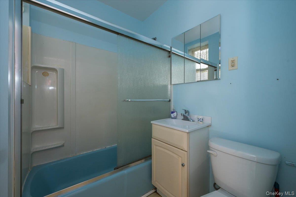 #14 photo, 836 Edison Avenue, Bronx , NY 10465