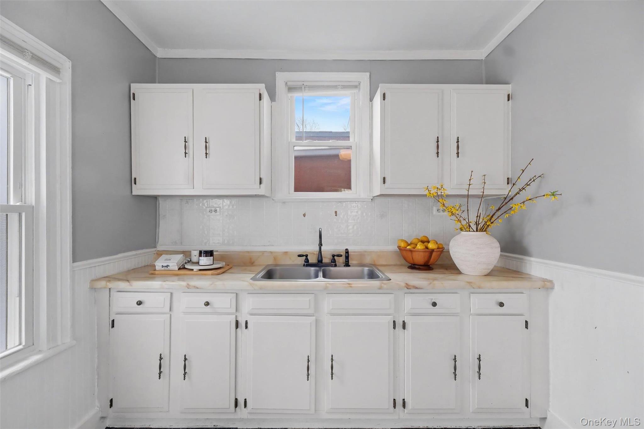 #16 photo, 18 Center Street, Beacon , NY 12508