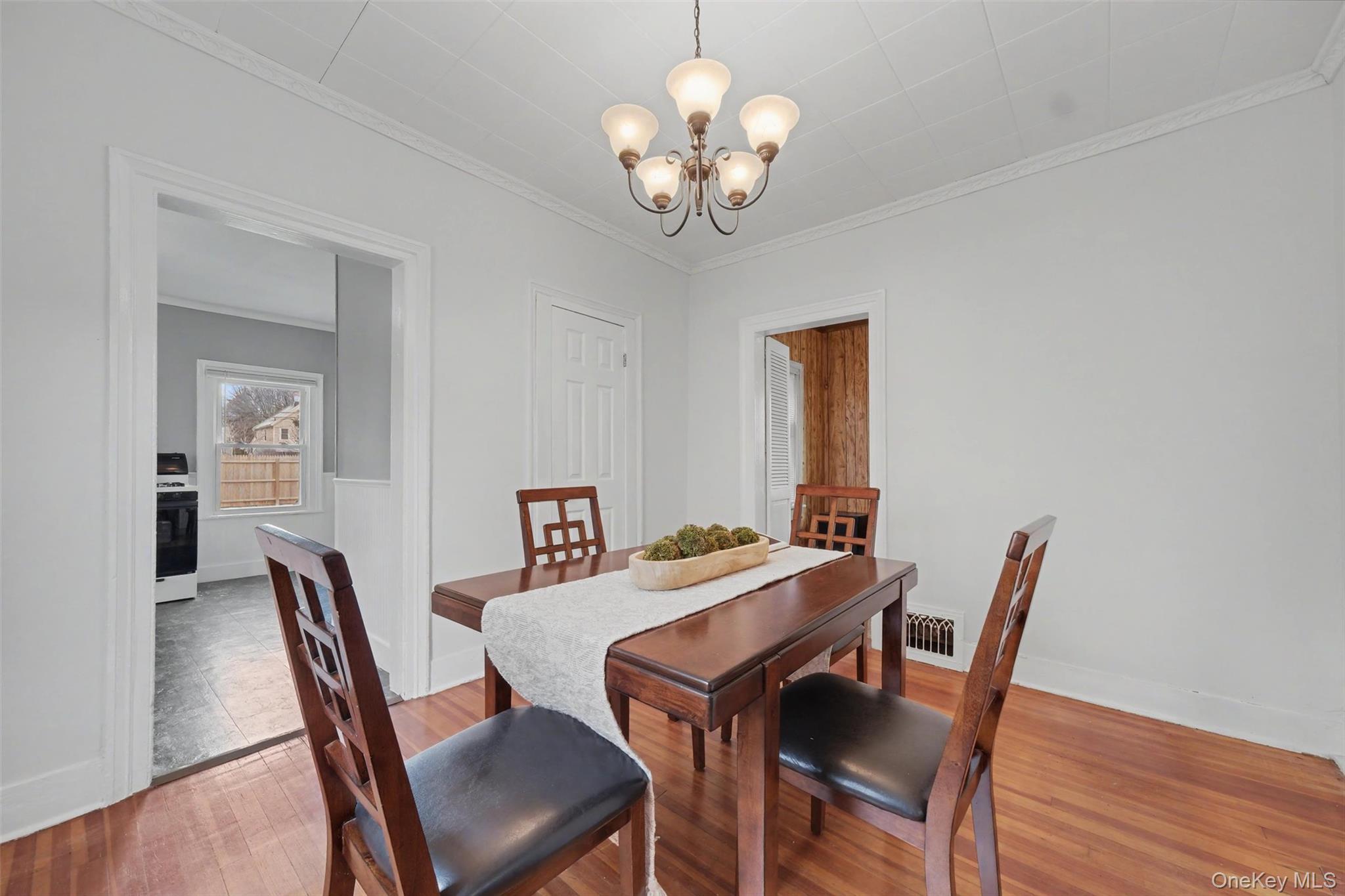 #9 photo, 18 Center Street, Beacon , NY 12508