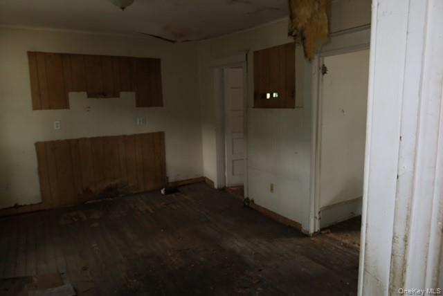 #11 photo, 302 Tower Avenue, Maybrook , NY 12543