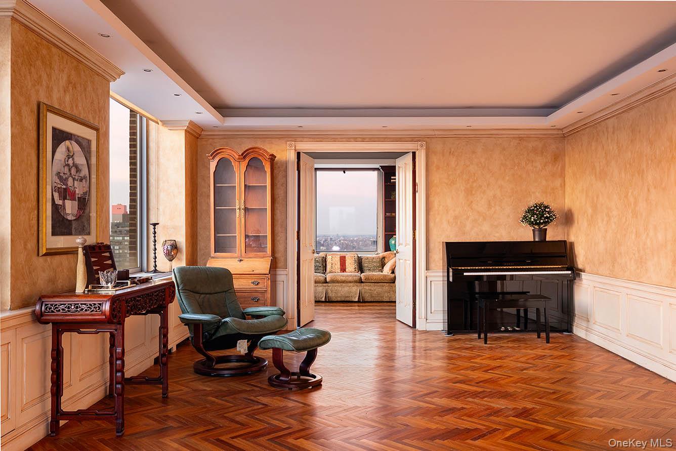 #2 photo, 360 E 88th Street, New York (Manhattan) , NY 10128